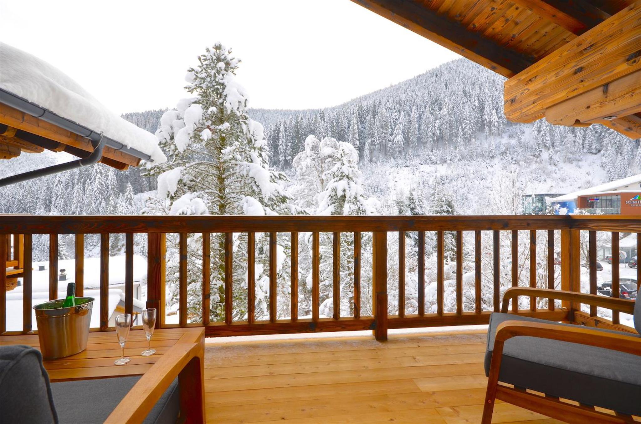 Chalet Schmitten - by Alpen Apartments view 2