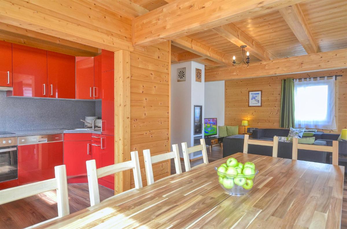 Chalet Seven - by Alpen Apartments view 4
