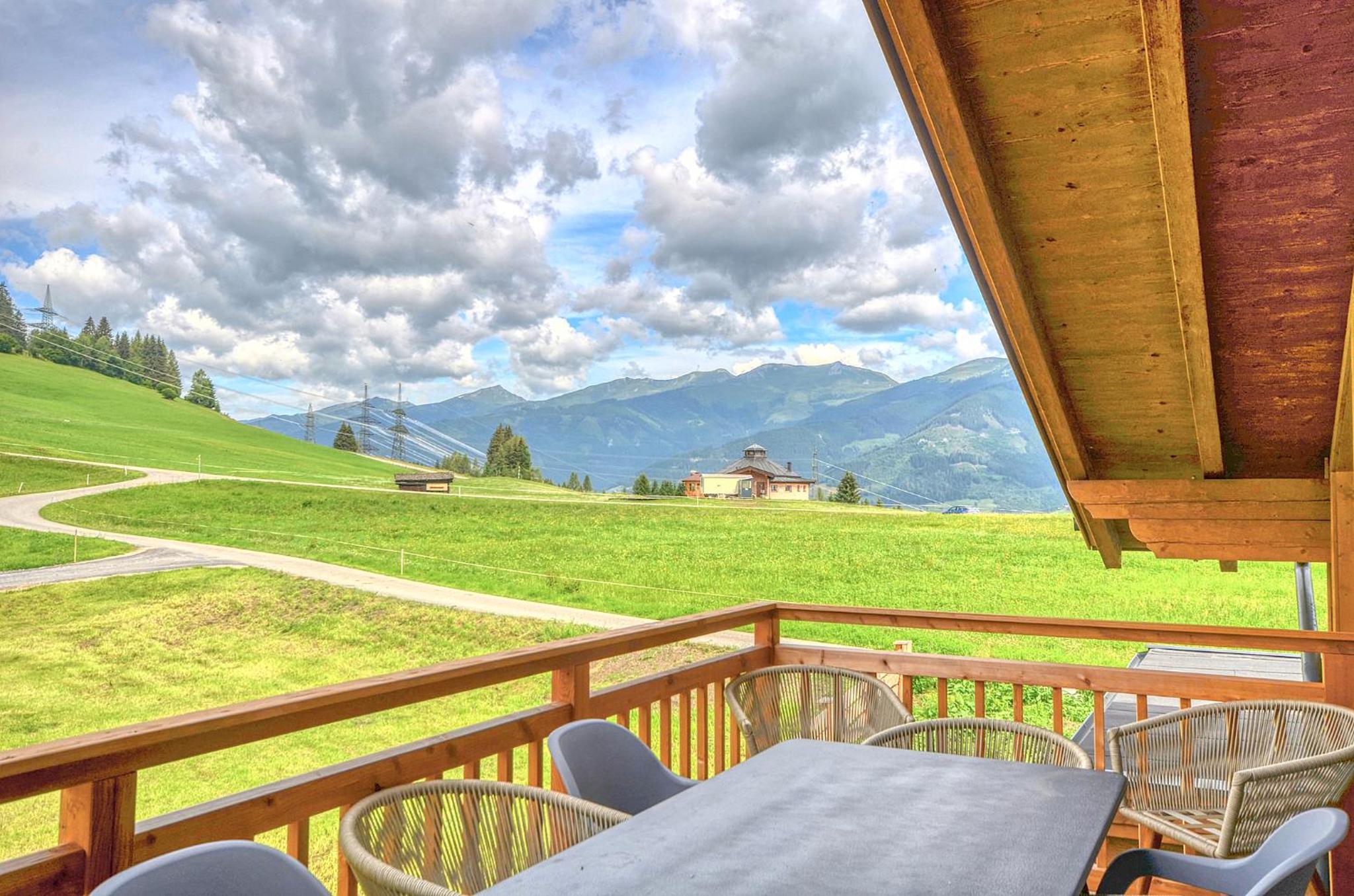 Ski-in Ski-out Chalet Maiskogel 13B - by Alpen Apartments view 5