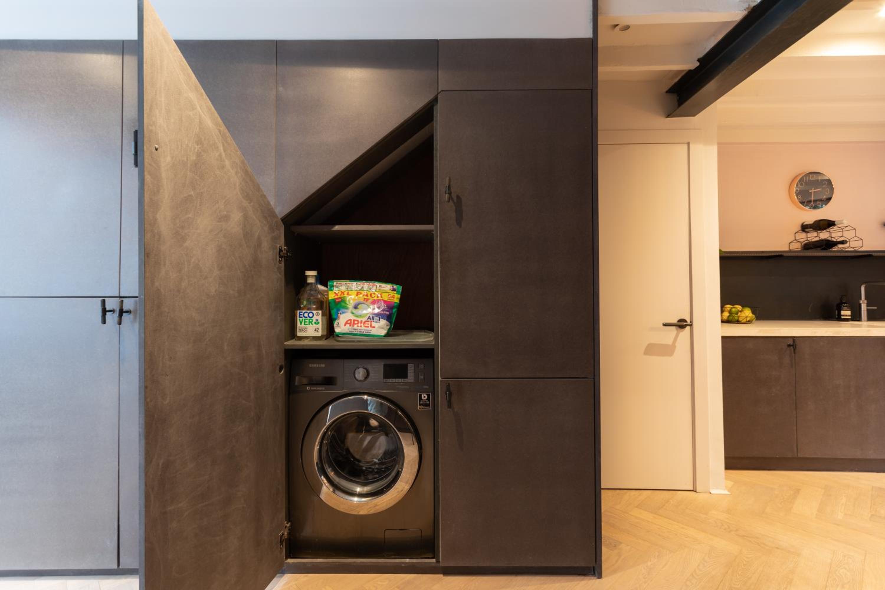 Stunning Townhouse with large roof terrace