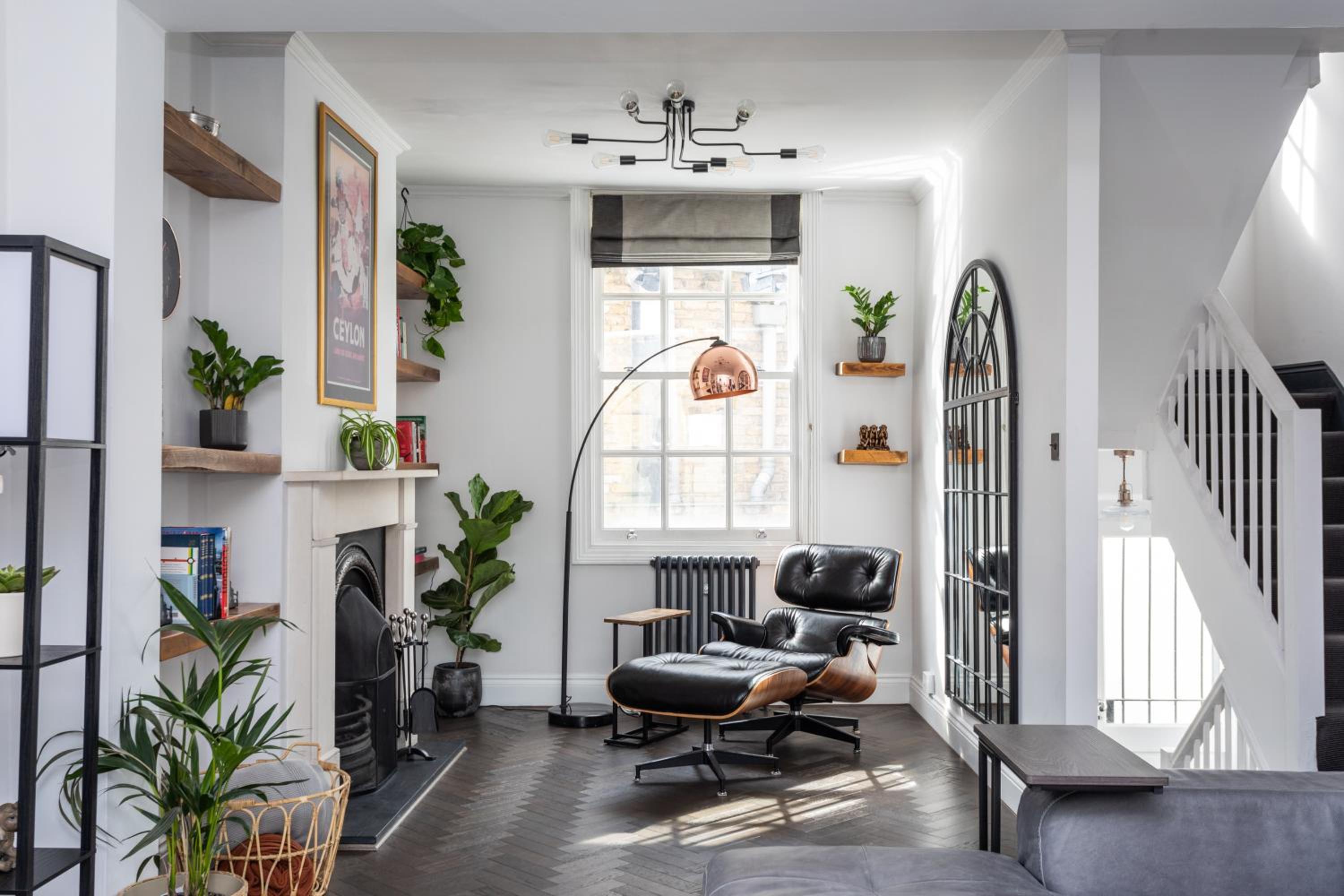 Stunning Townhouse with large roof terrace