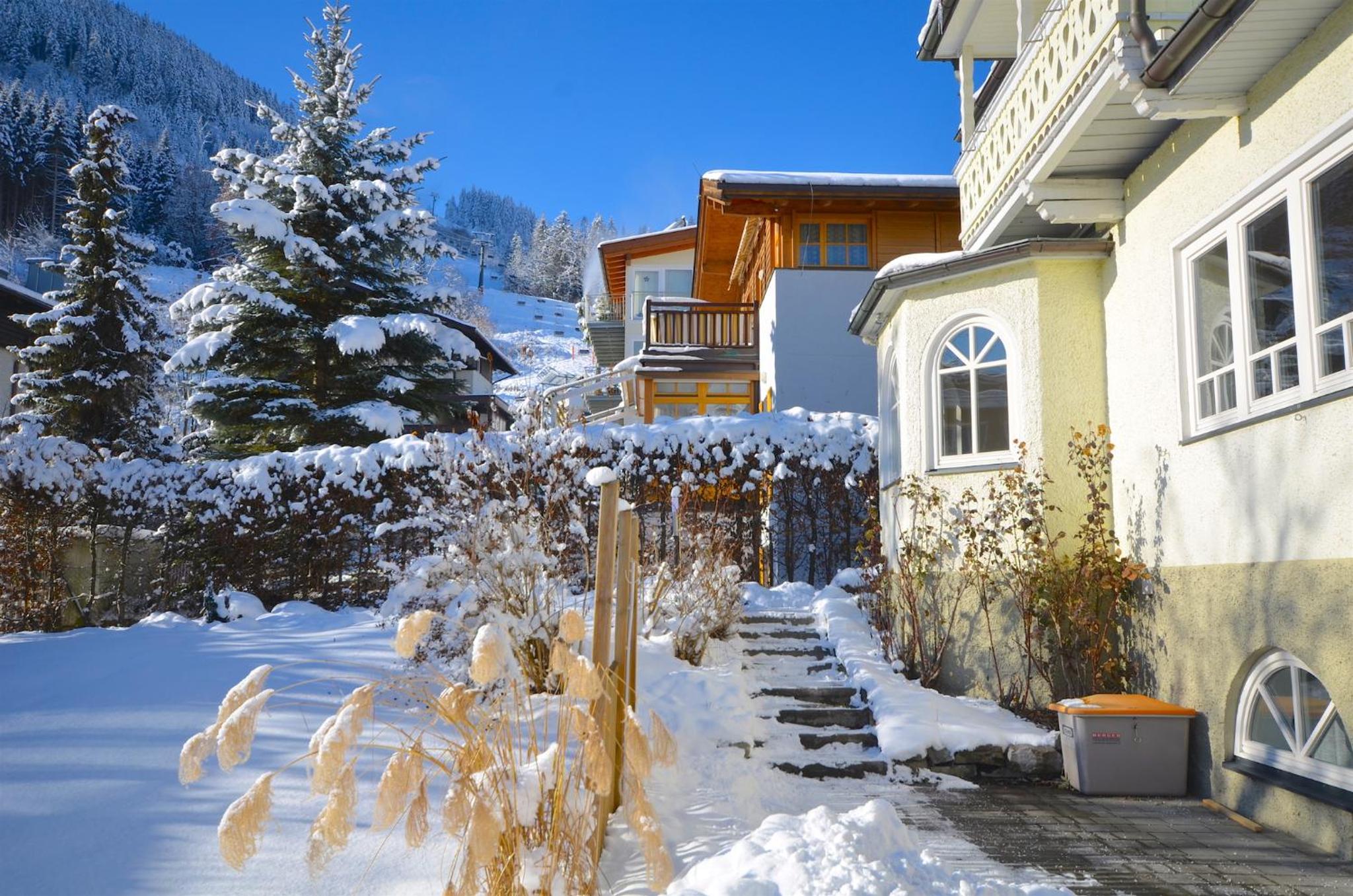 Villa Skilift-Seeblick - by Alpen Apartments view 3