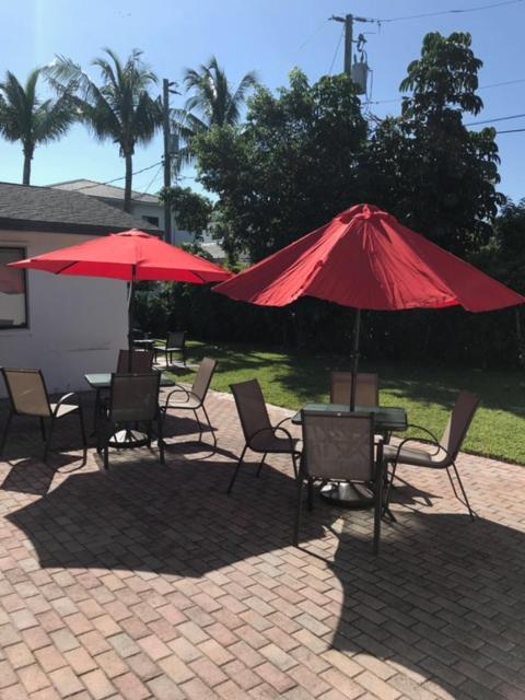 Cozy private studio, East Delray