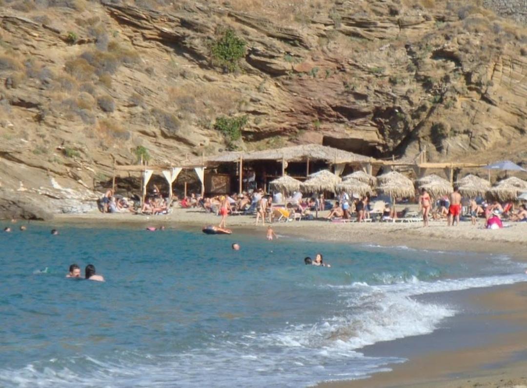 Beach House Paraporti view 4