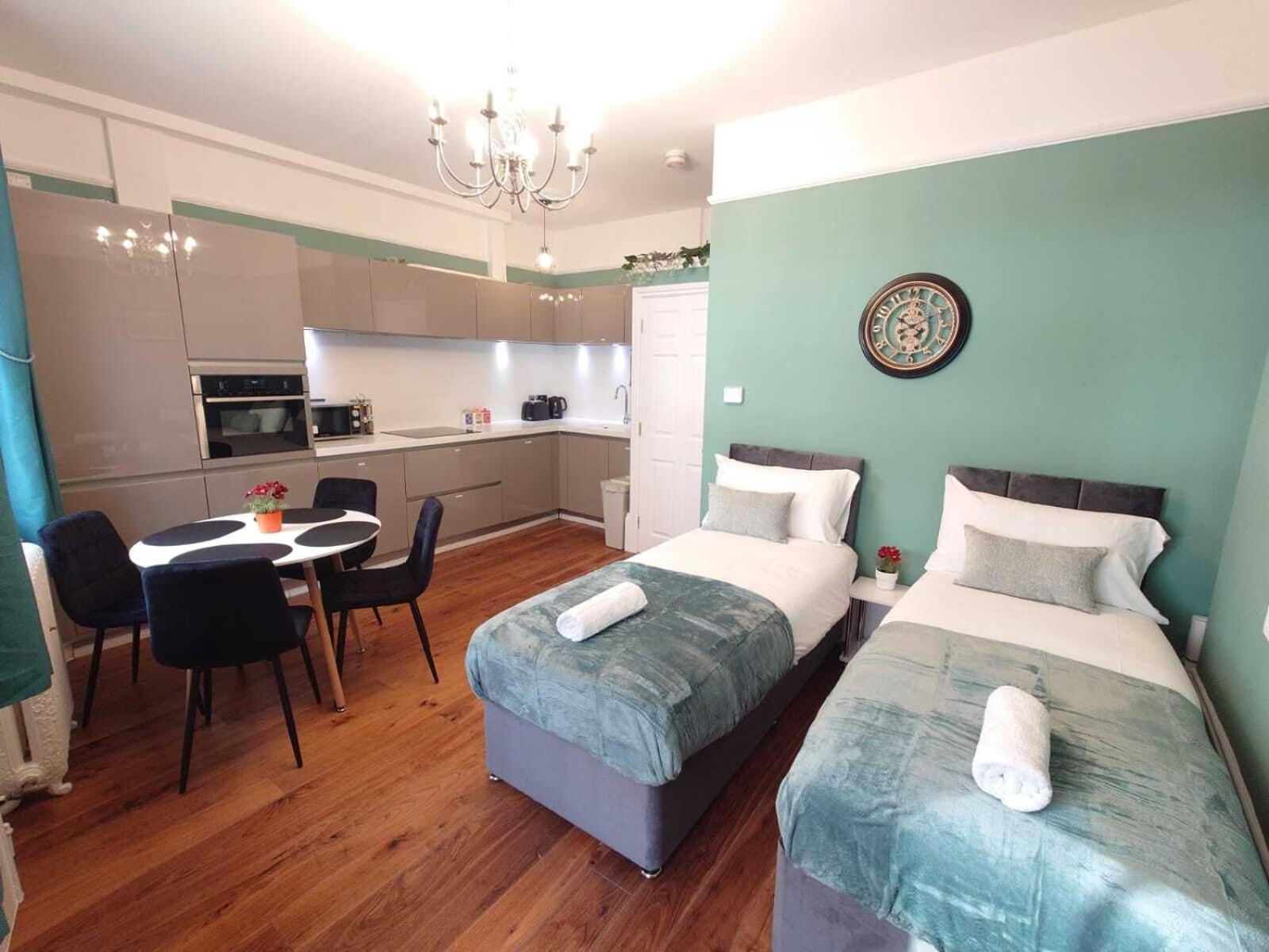 Kings Cross Apartment photo 5