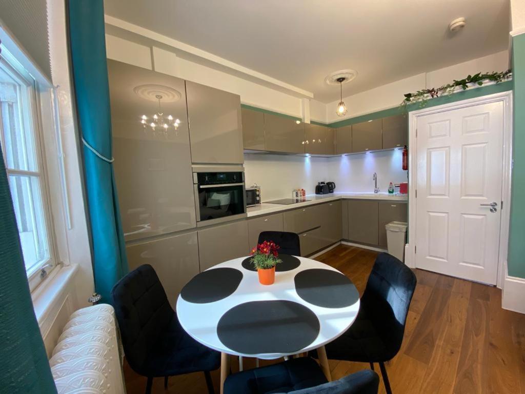 Kings Cross Apartment photo 4