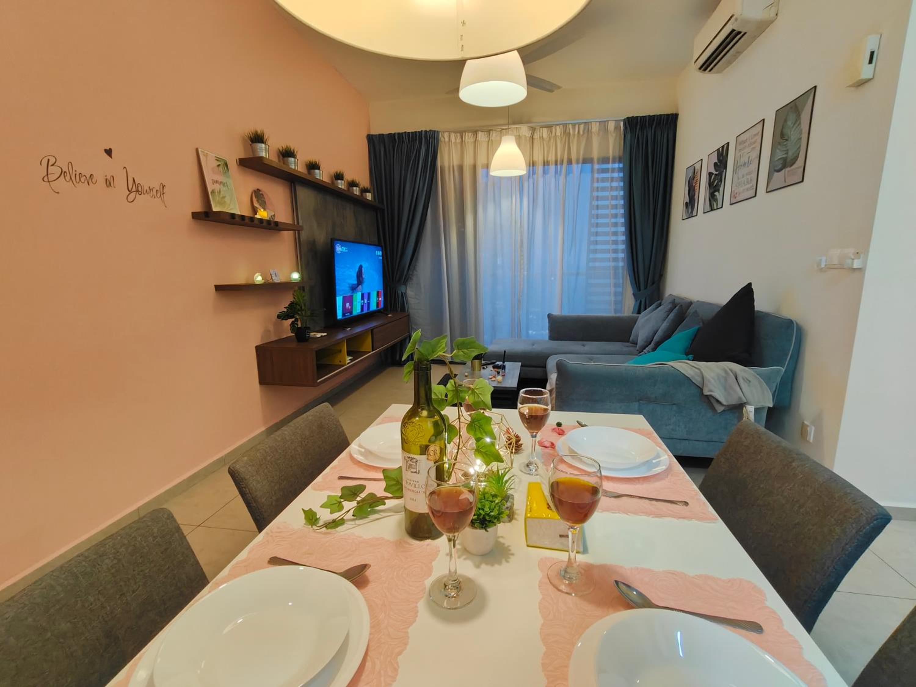 Midvalley Luxury Maxine Suite