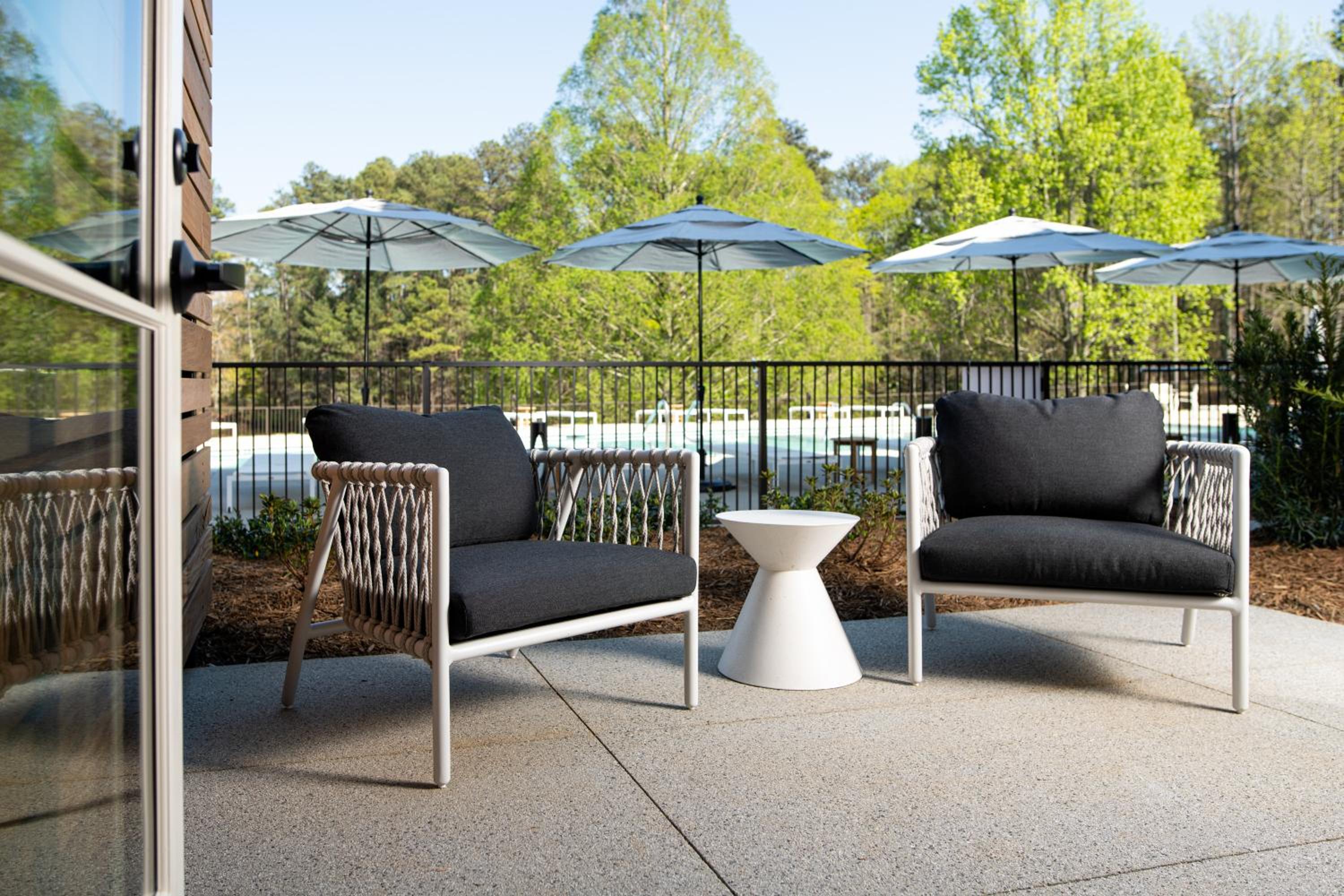 Hotel Hartness - Image 1