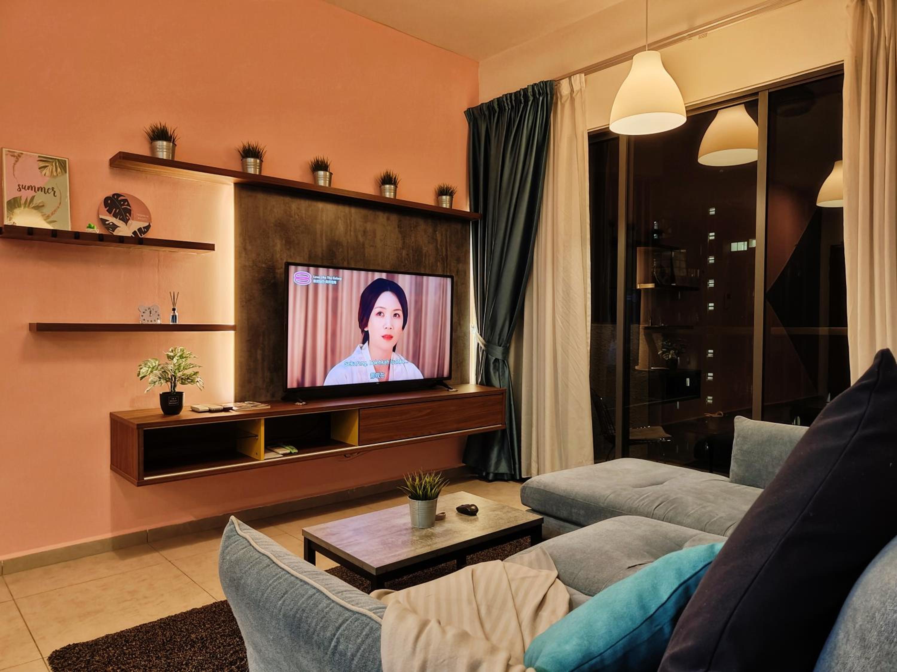 Midvalley Luxury Maxine Suite