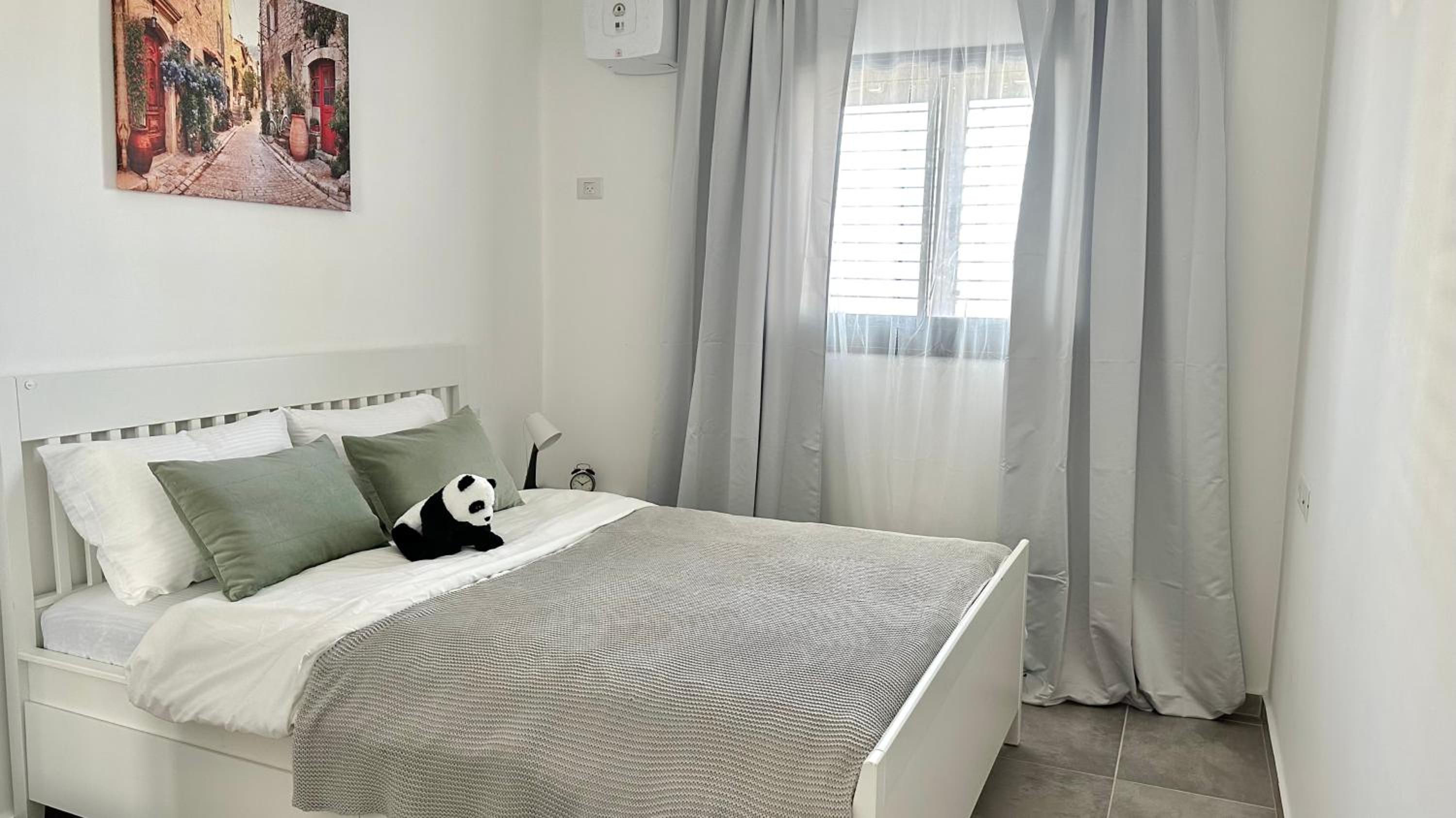 Two bedroom Limeapartment with balcony and sea view view 3