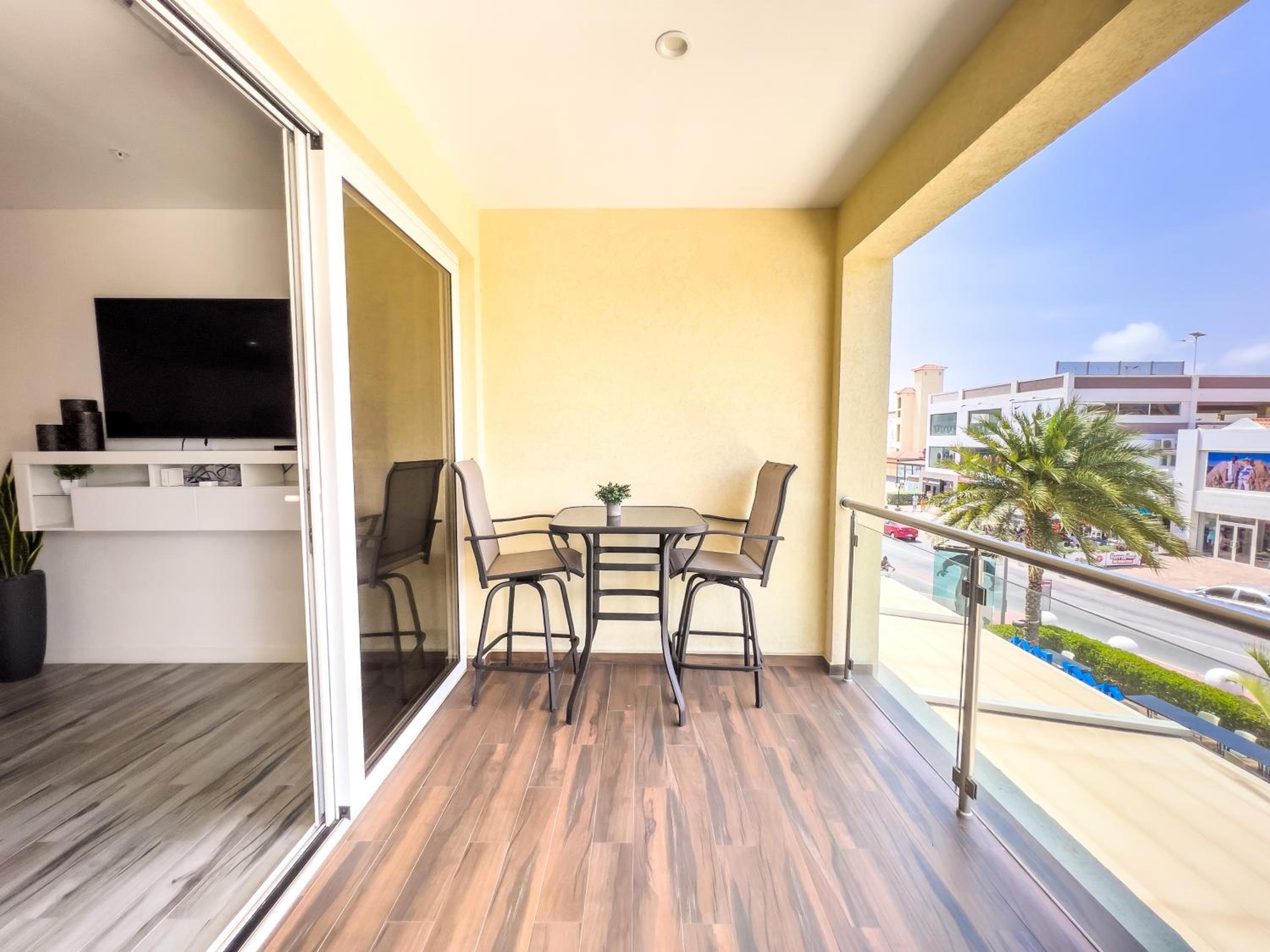 Cove 101 J.E. Irausquin Blvd 384-A