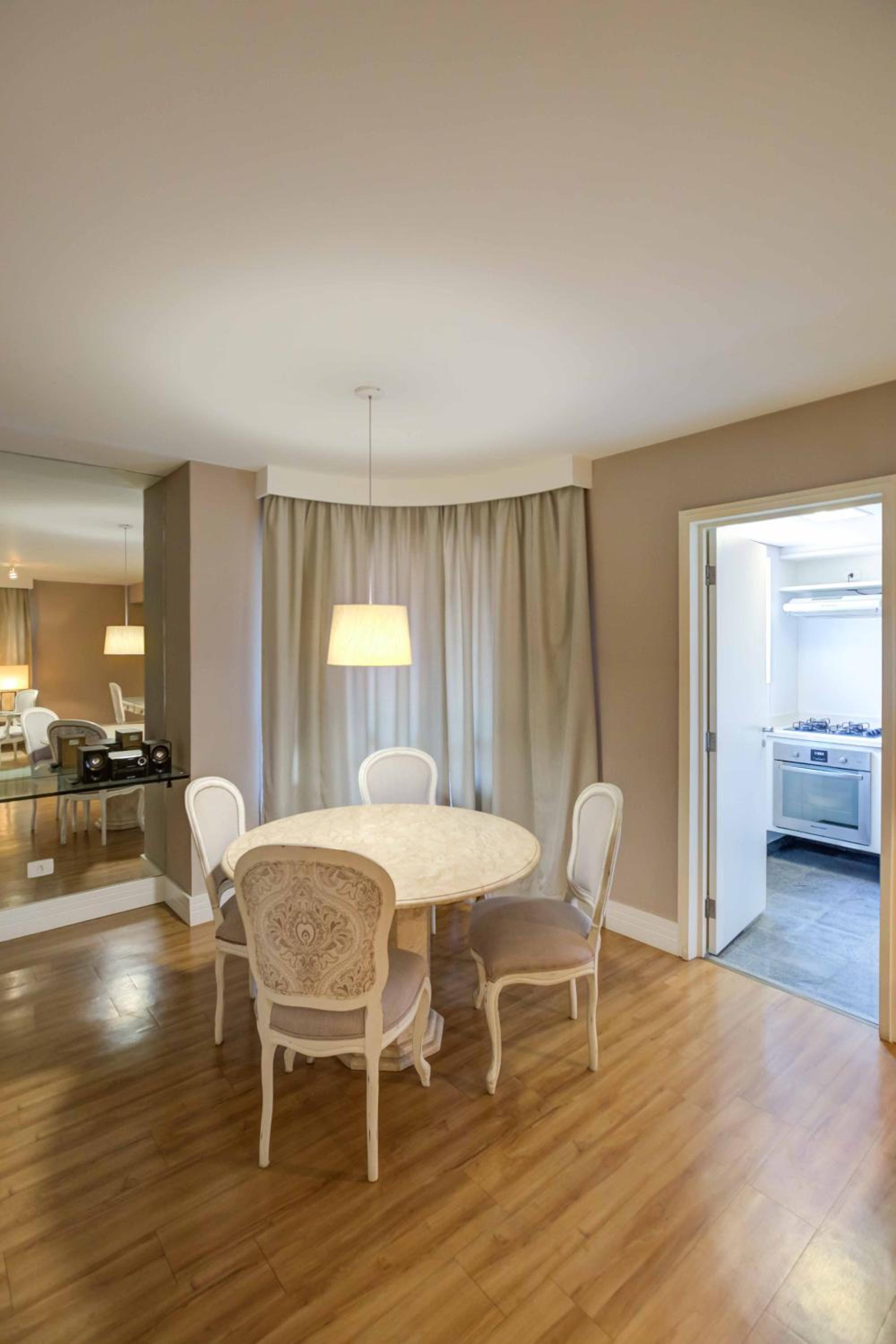 Roomo Etoile GeorgeV Jardins Residencial