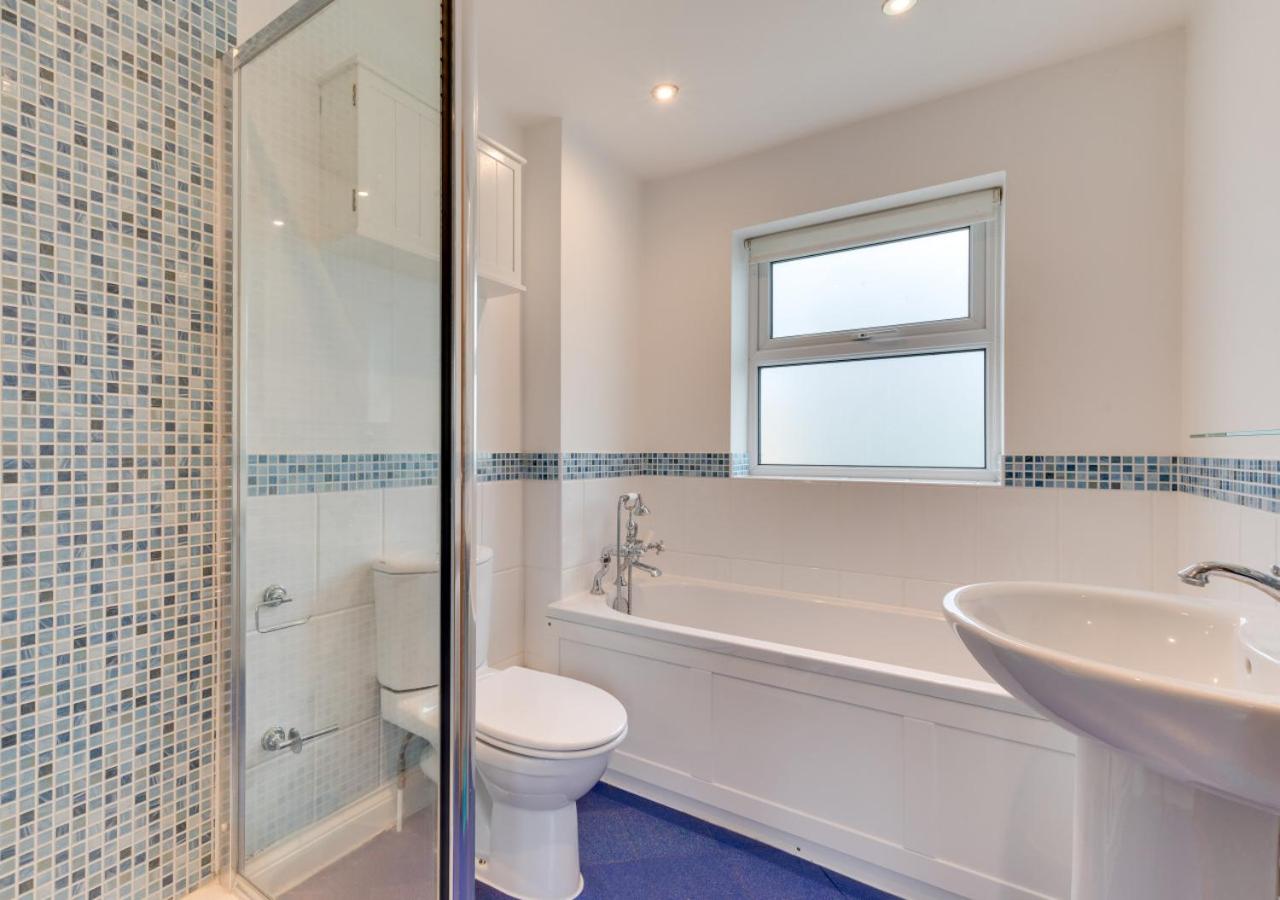 3 Bed in Aldeburgh oc-nig