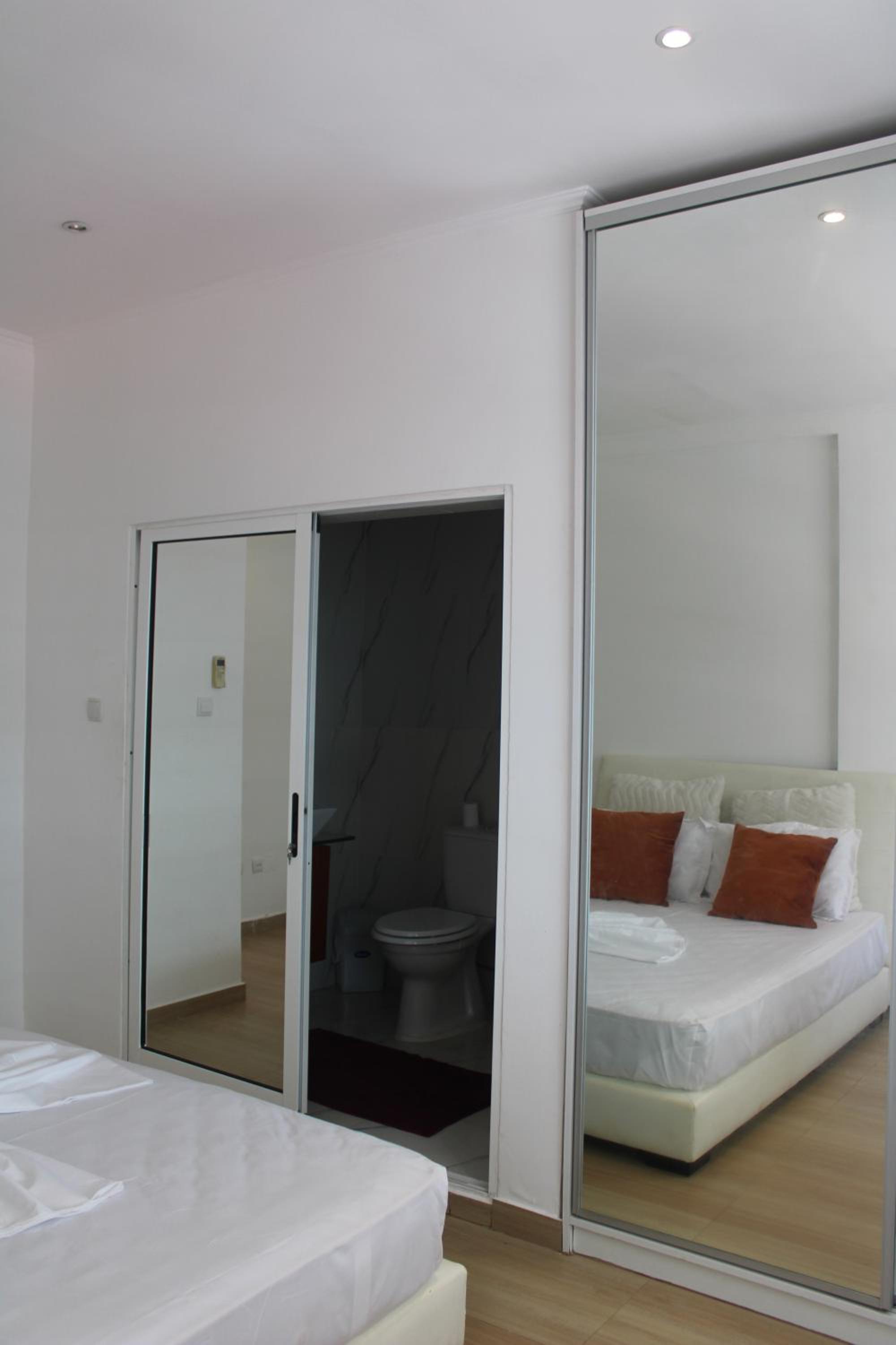 Nzinga House Stay