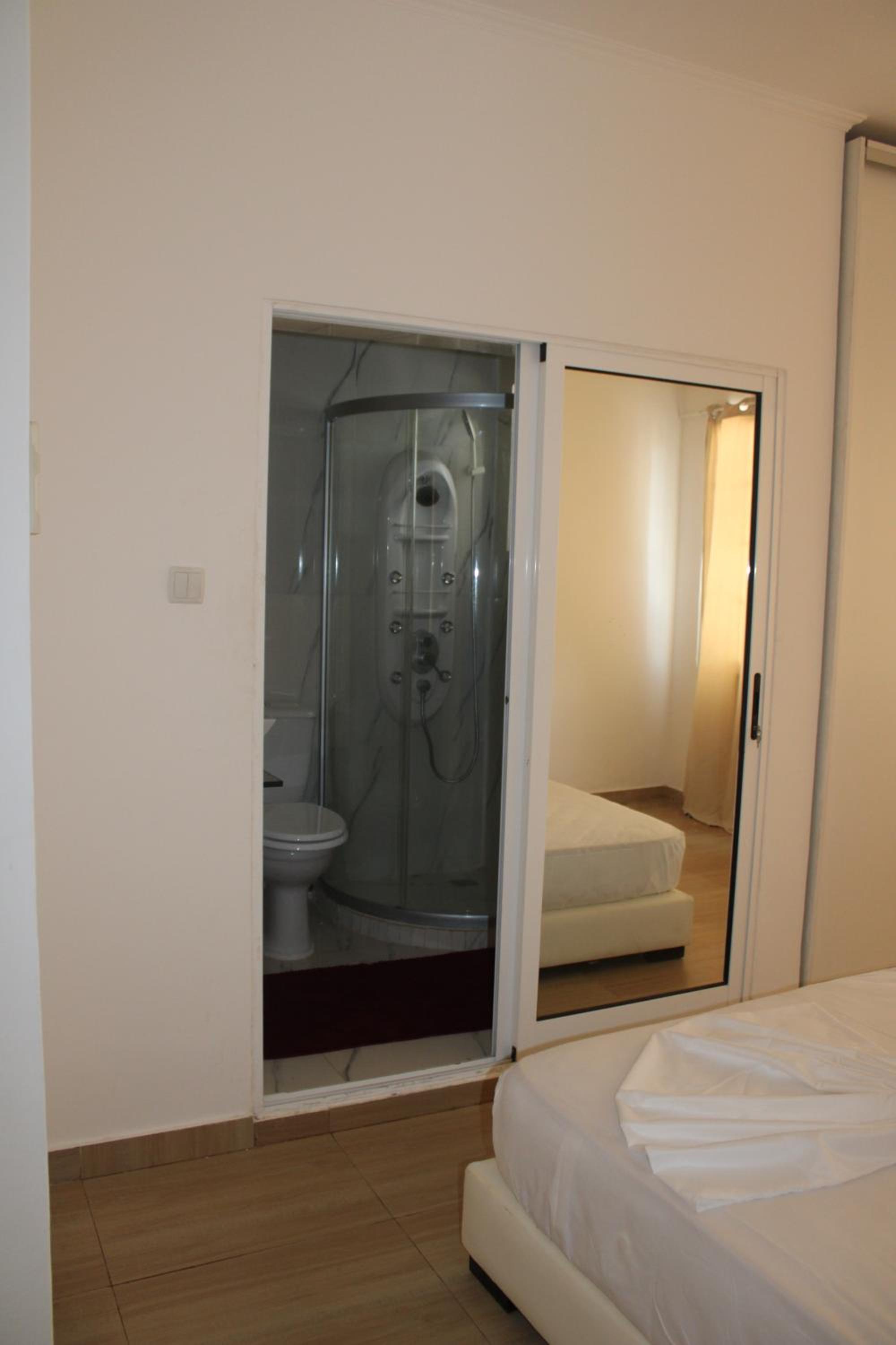 Nzinga House Stay
