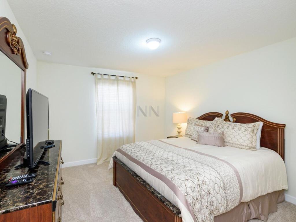 Storey Lake - Private Pool Home 10 Min to Disney view 4