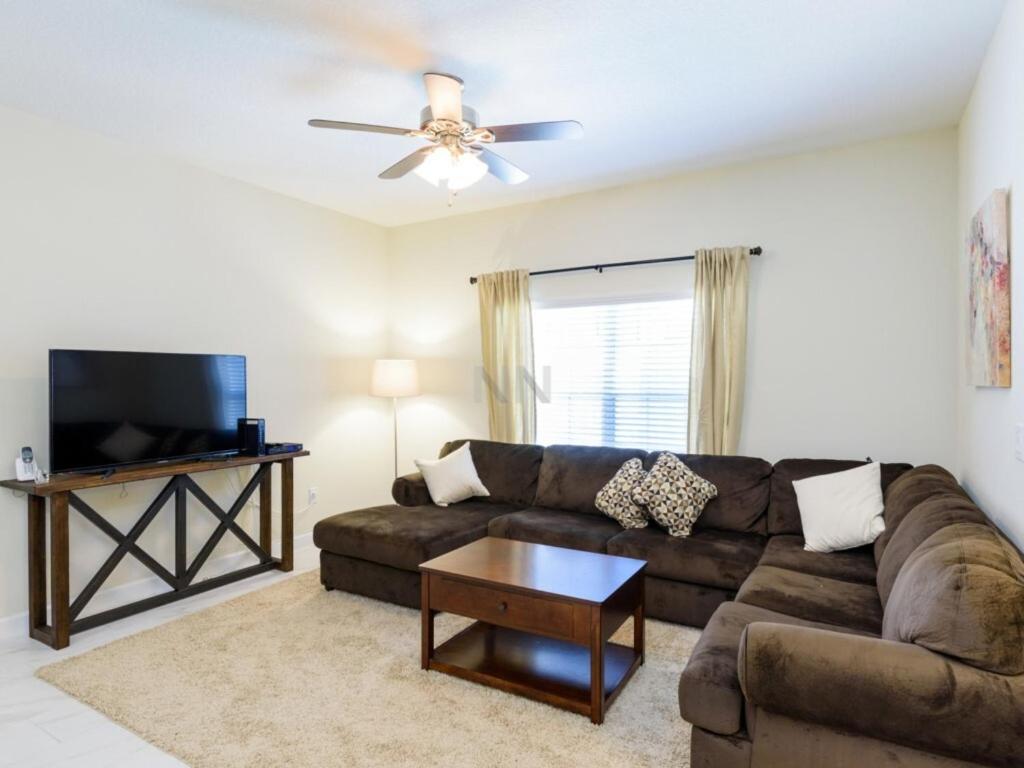 Storey Lake - Private Pool Home 10 Min to Disney view 3
