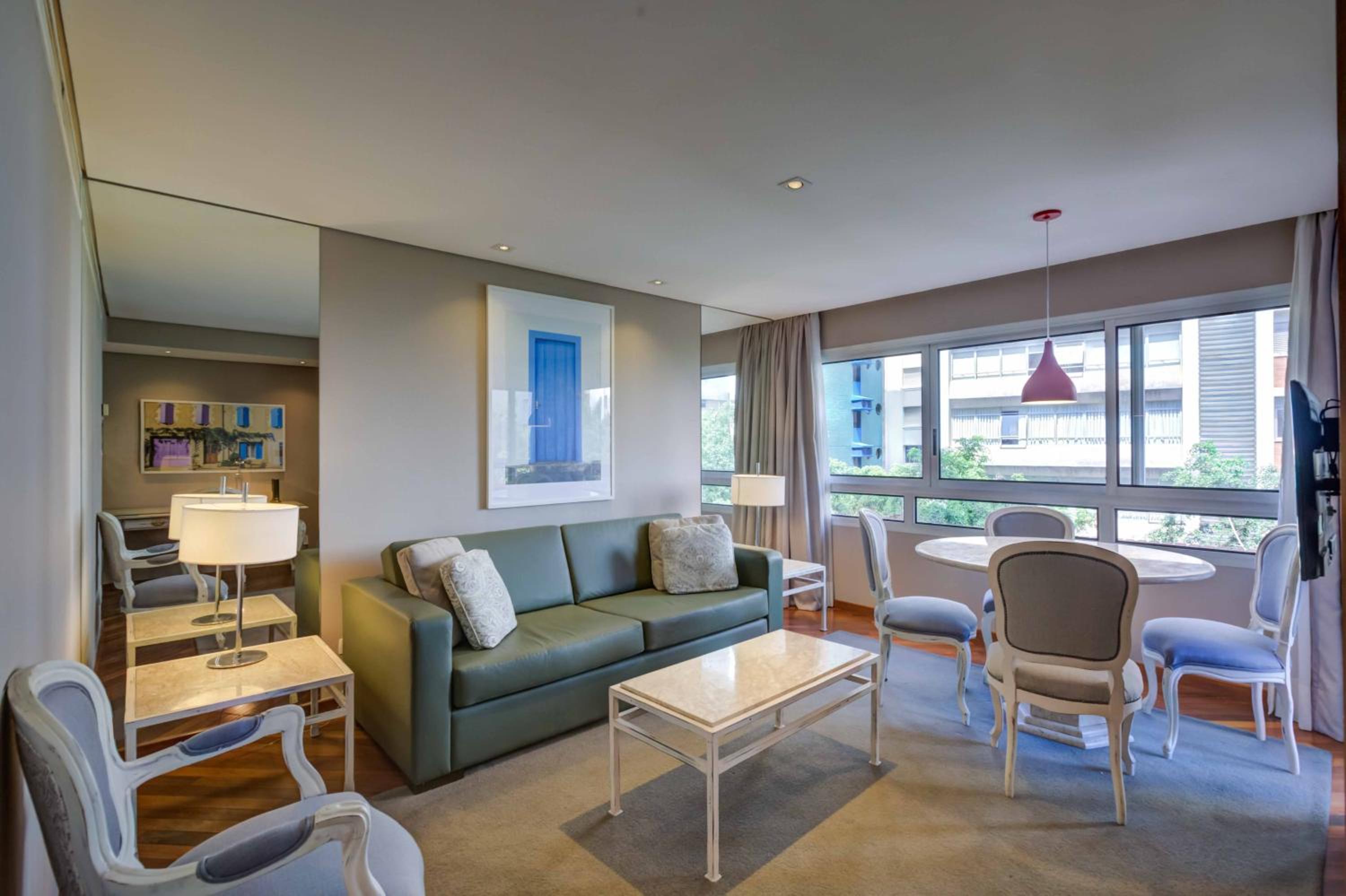 Roomo Etoile GeorgeV Jardins Residencial