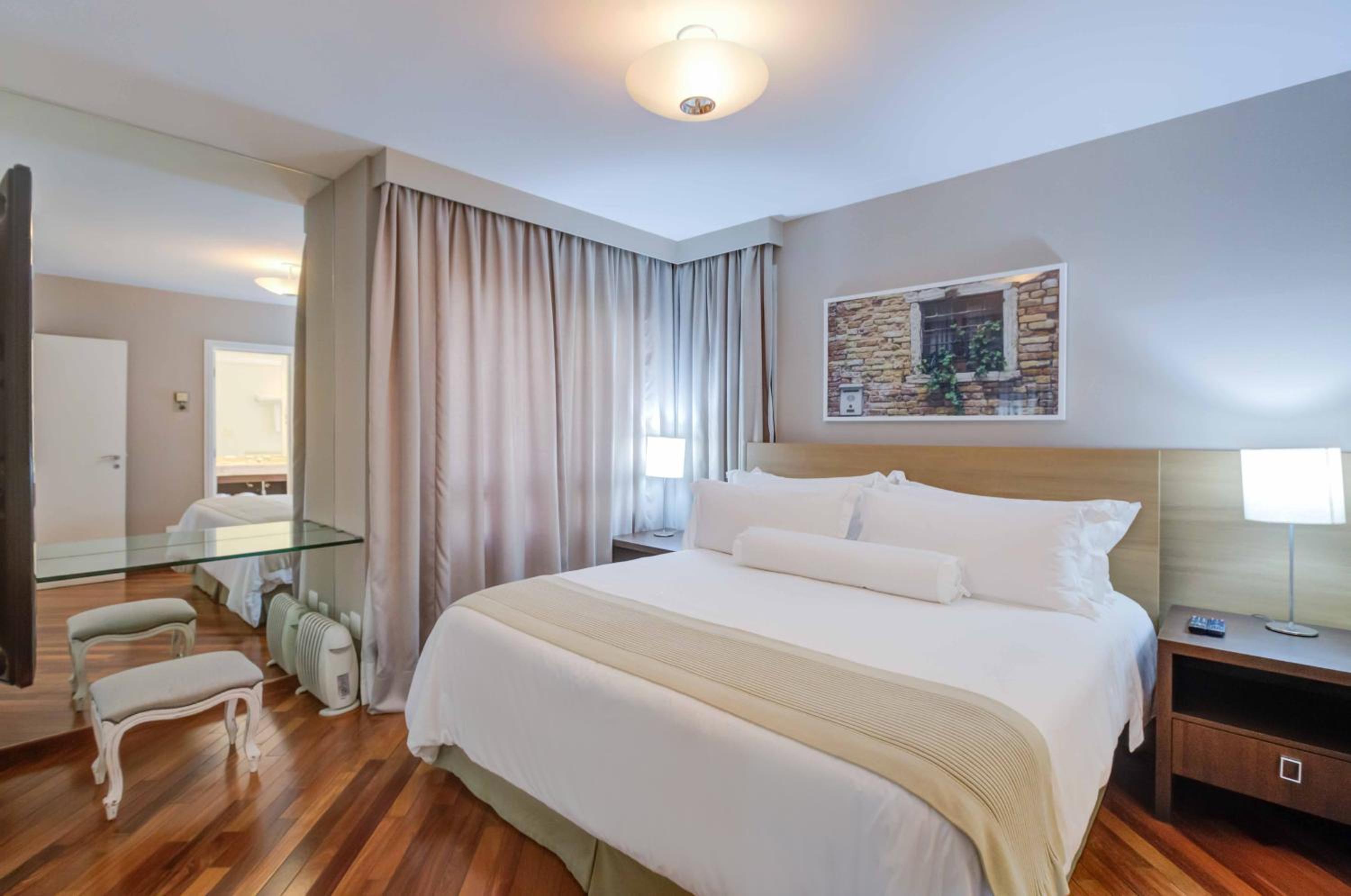 Roomo Etoile GeorgeV Jardins Residencial
