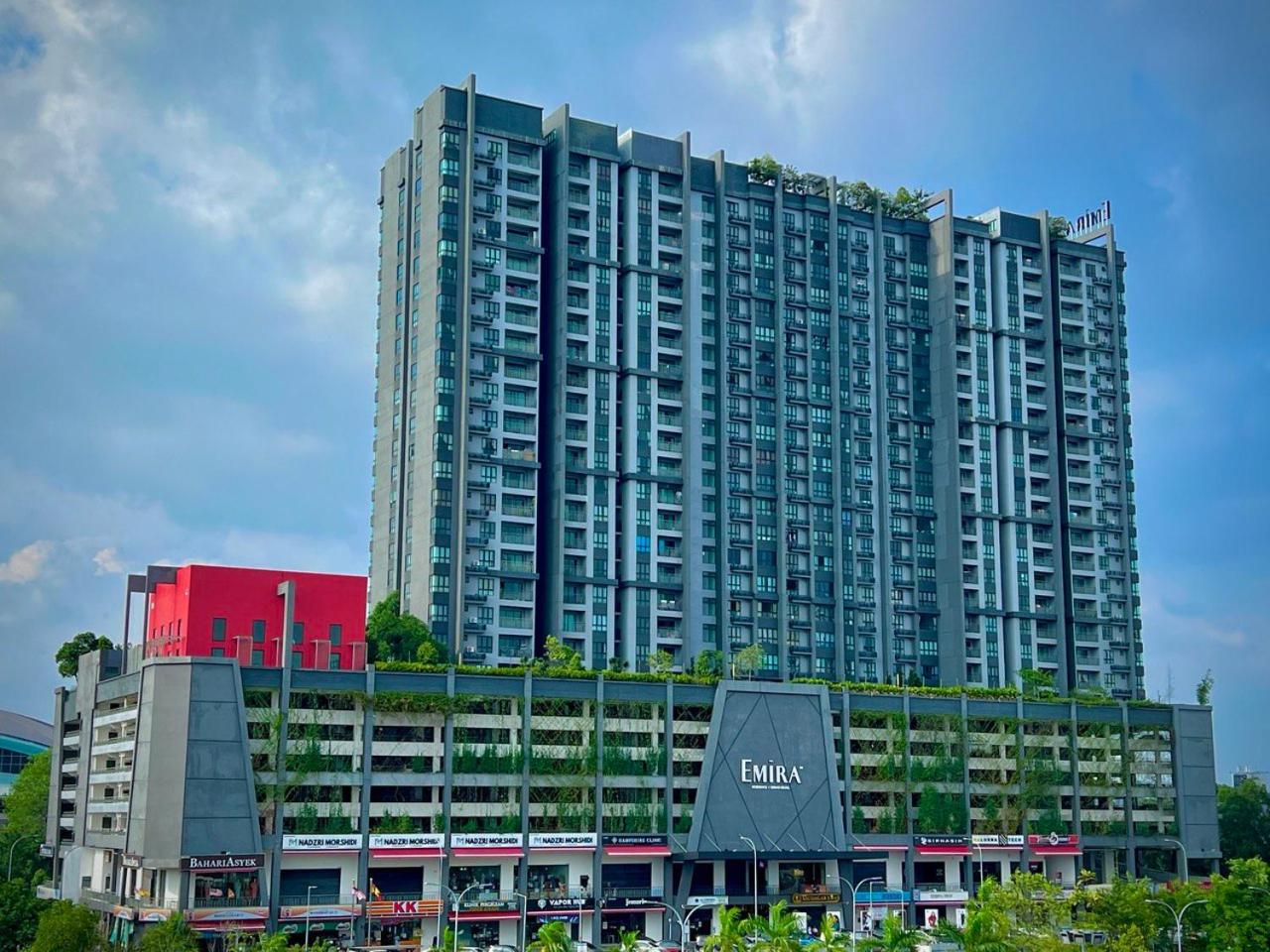 Emira Residence Seksyen 13 Shah Alam by Alpha LaVista photo 1