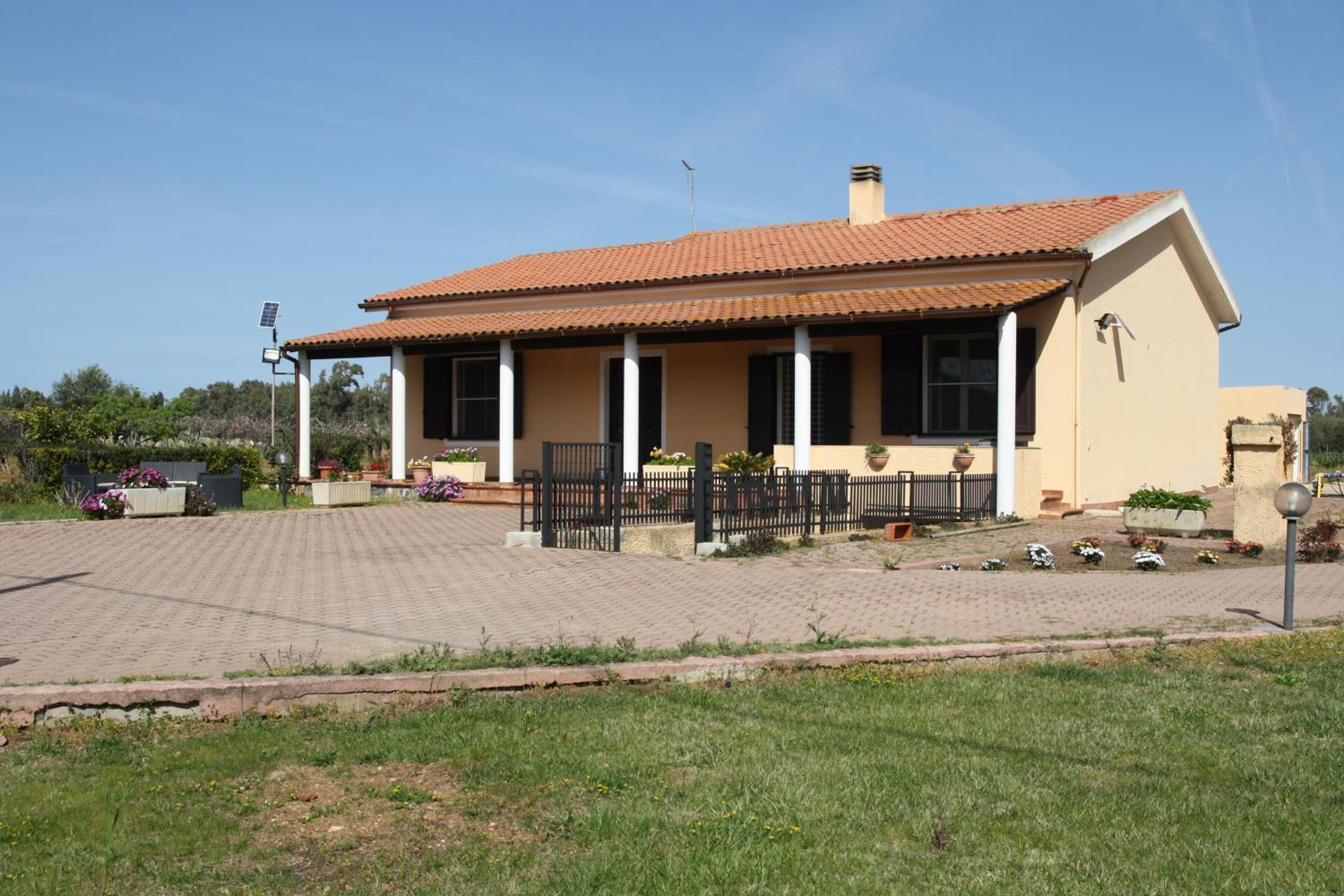 Photo 37