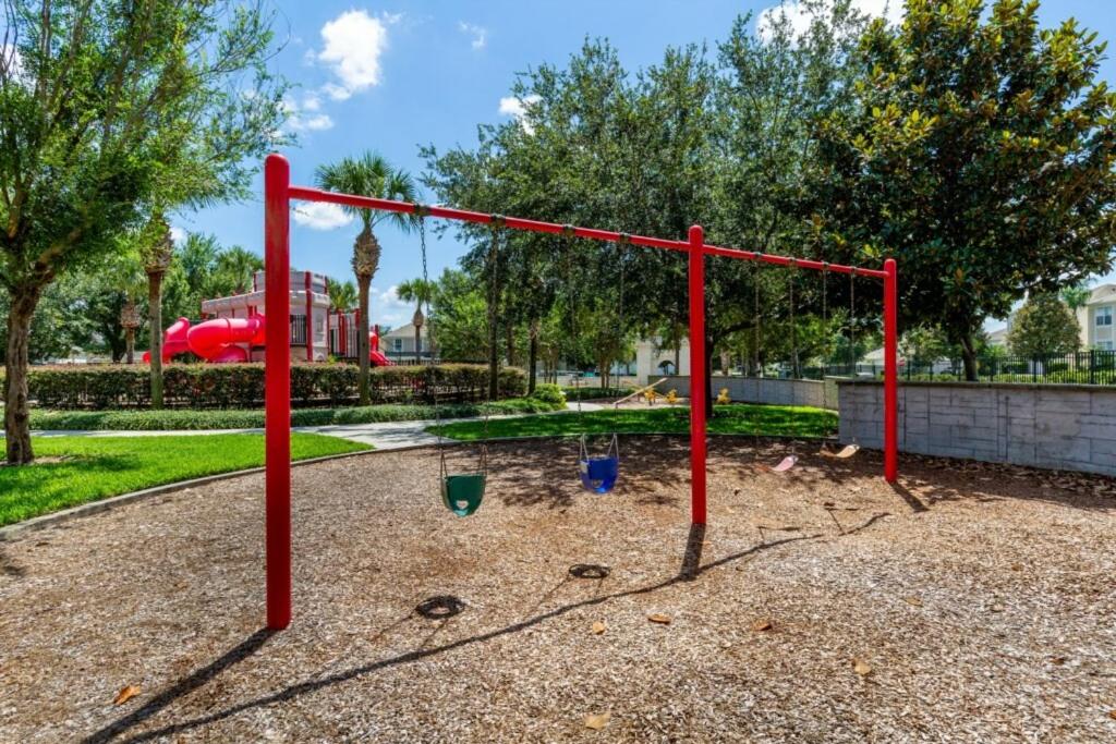 Ground Floor at Windsor Hills – 5 Min Disney