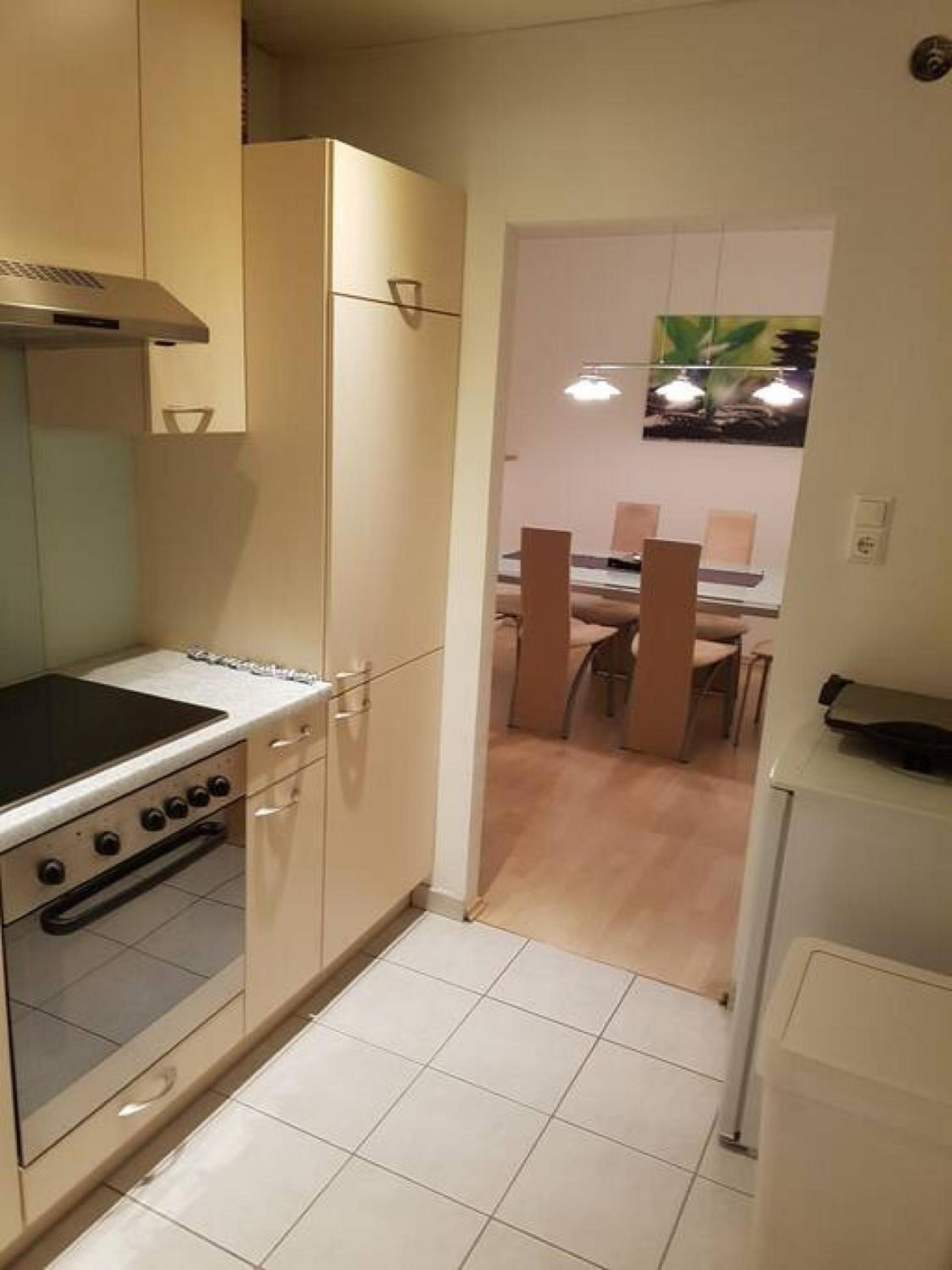 Esslinger Hauptstr Spacious apartment with loggia