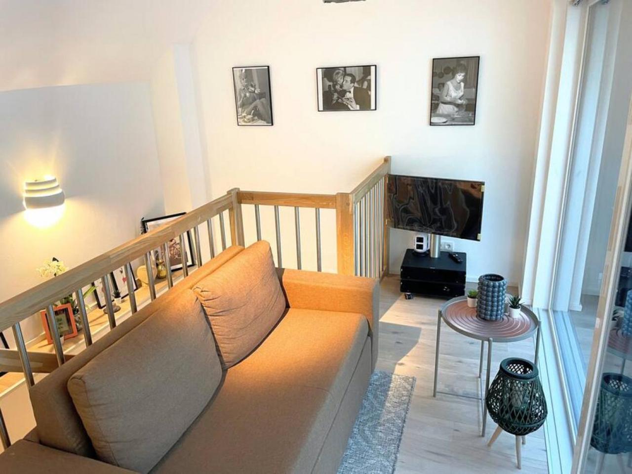 Summer Dream - Air Conditioned balcony flat on 2 floors