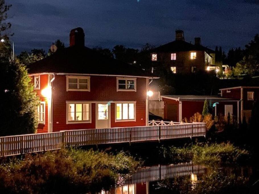 Lovely Waterfront Cottage near Karlshamn