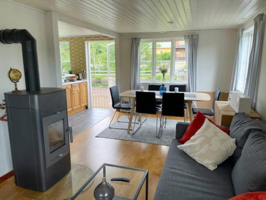 Lovely Waterfront Cottage near Karlshamn
