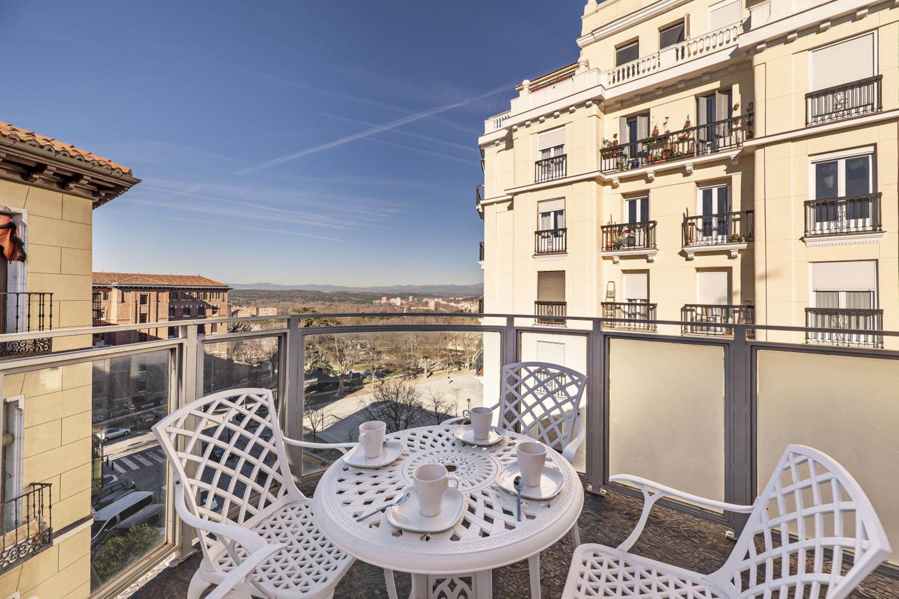 Luxury apartments in Barrio Palacio