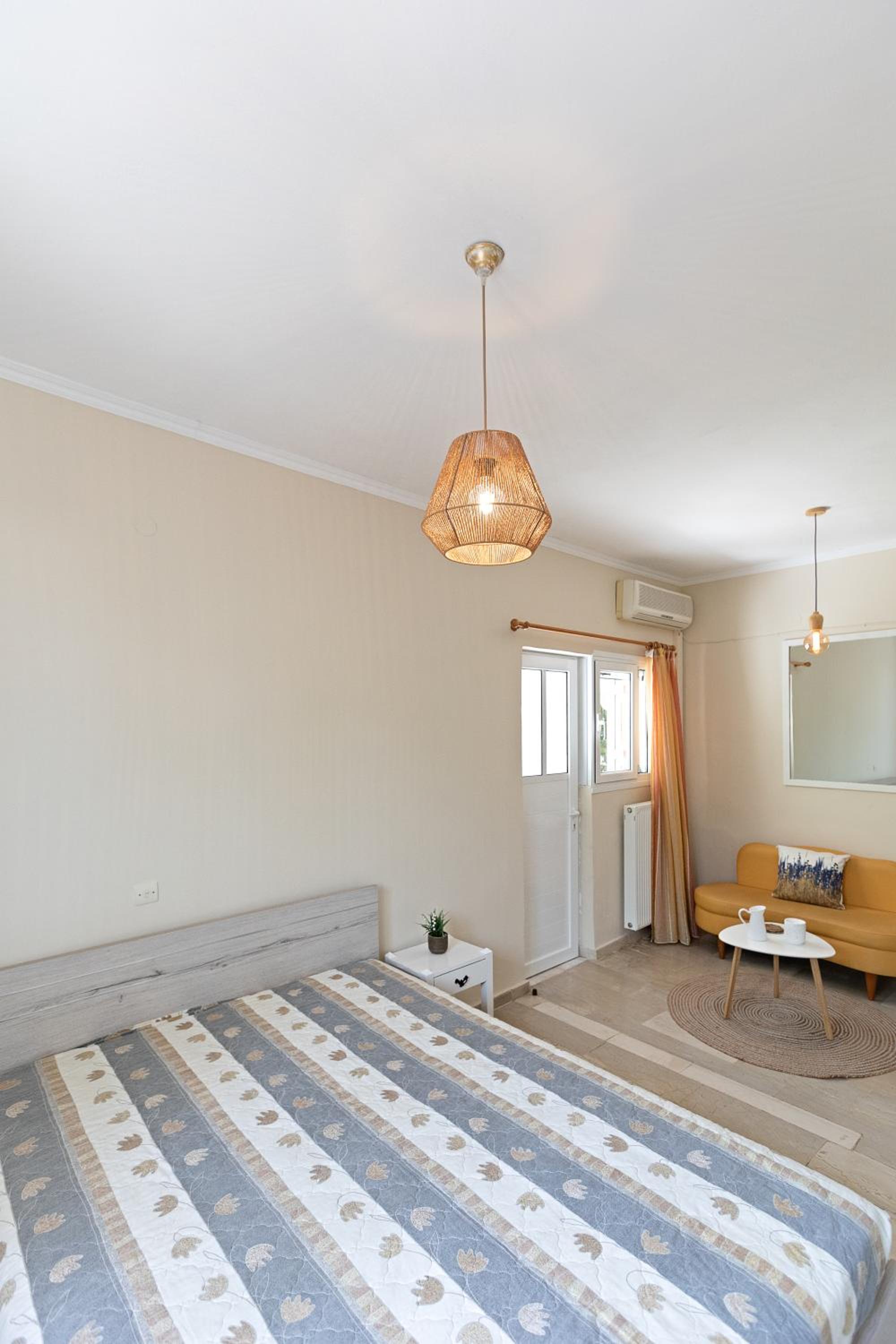 Matina's studio photo 4