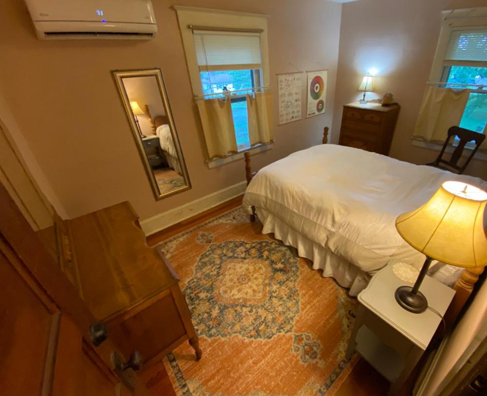 Hotel Rosedale - Image 1