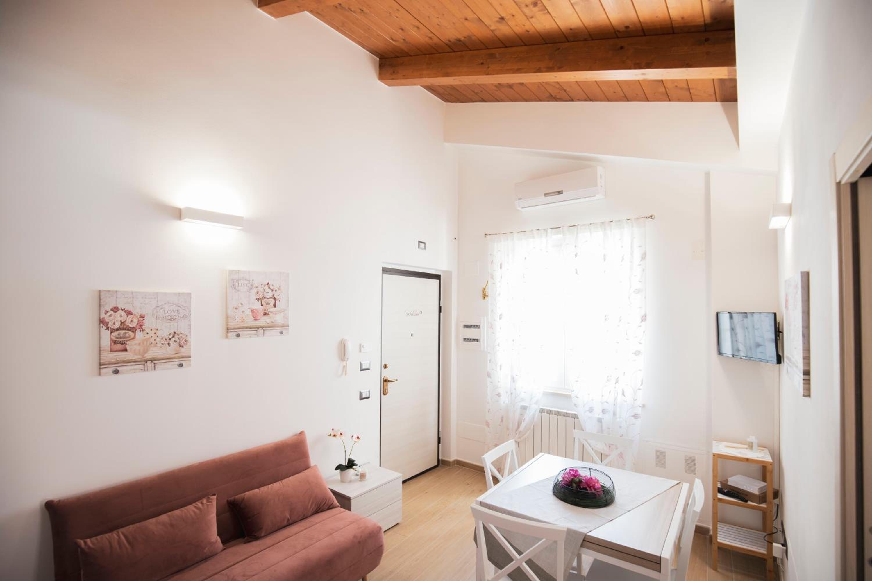 Appartamento Viale Patrono d'Italia photo 4