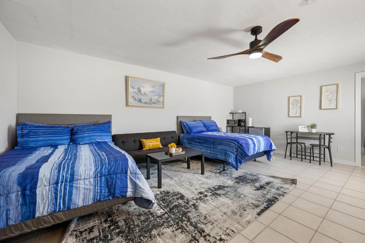 2 Bed Cottage with Pool, Close to Beach! BBQ Grills & Patio view 4