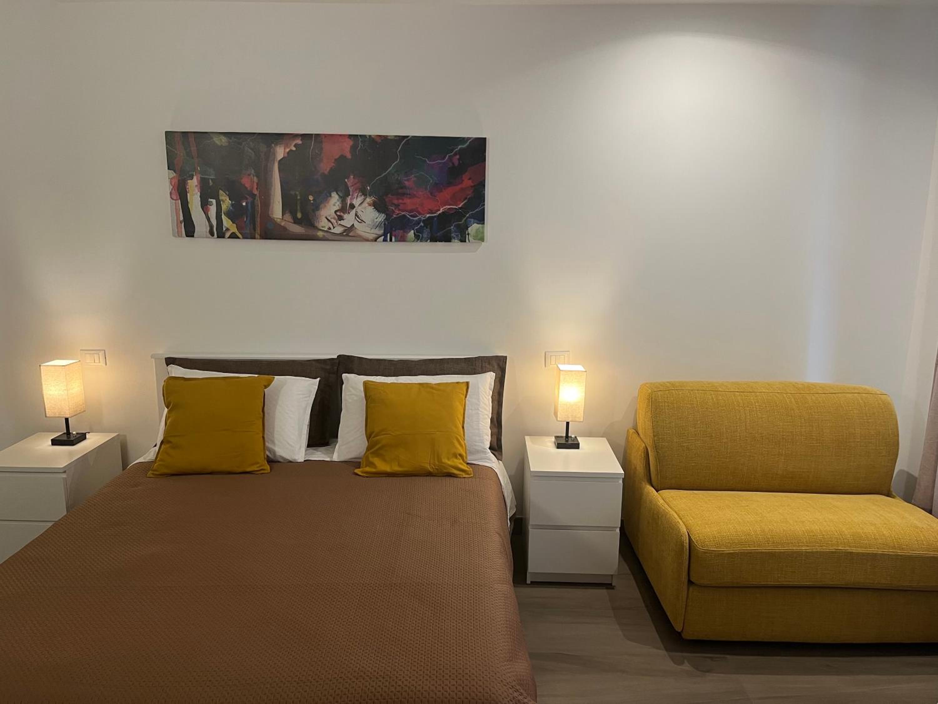 Anastasio Vatican Rooms G H