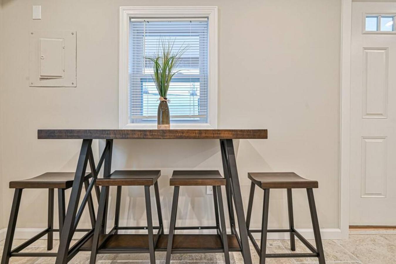 653 3rd St unit1 AfterDune Delight 2BR Near Beach view 2