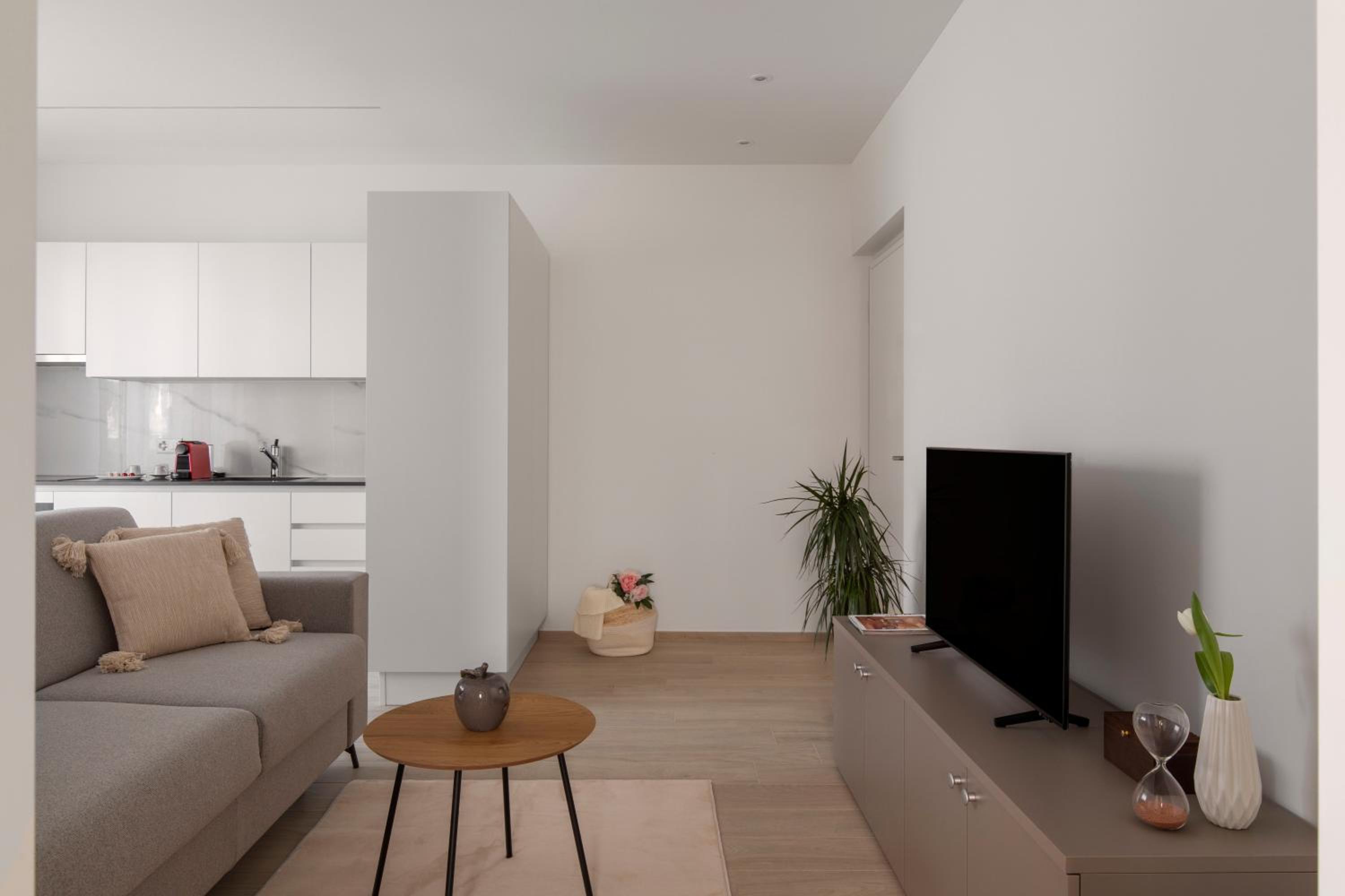 Lugano Superior Suites - Free Parking