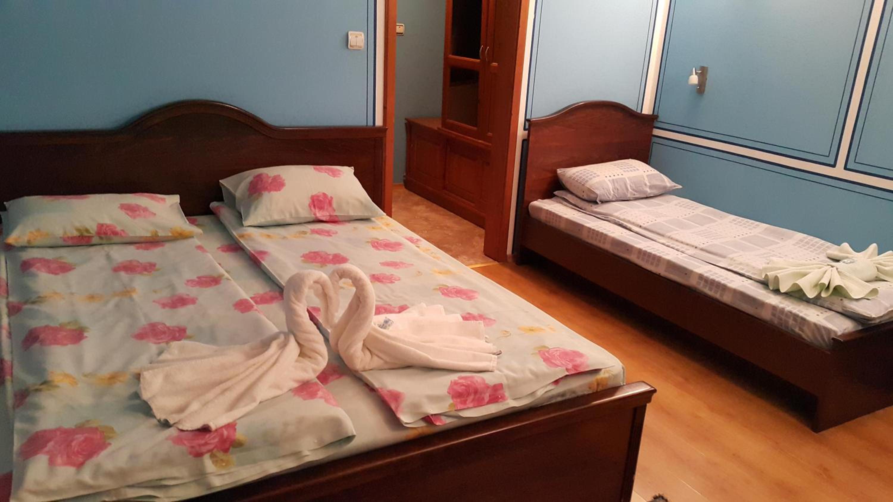Denis Guest house