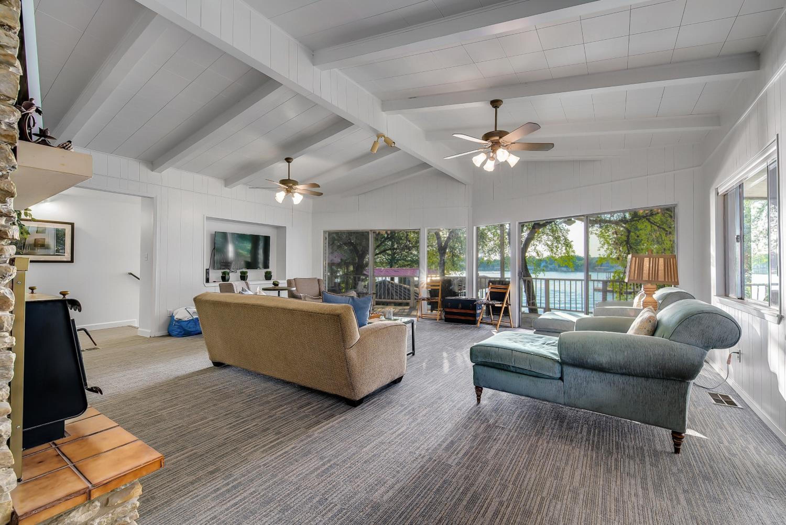 Marble Falls Vacations - The Shorewood Lakeside Oasis, Pet-Friendly Getaway - Property Image 26