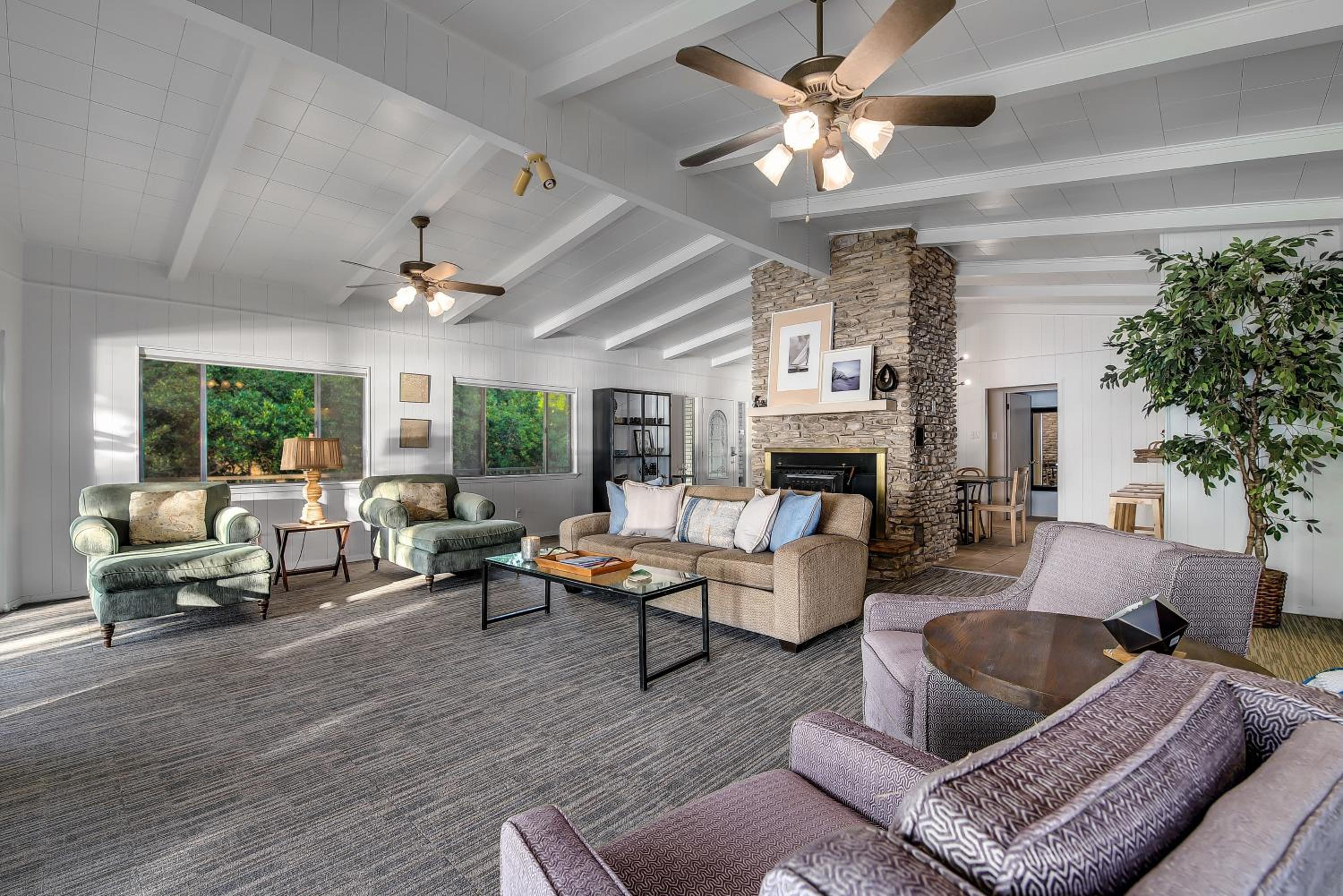 Marble Falls Vacations - The Shorewood Lakeside Oasis, Pet-Friendly Getaway - Property Image 28