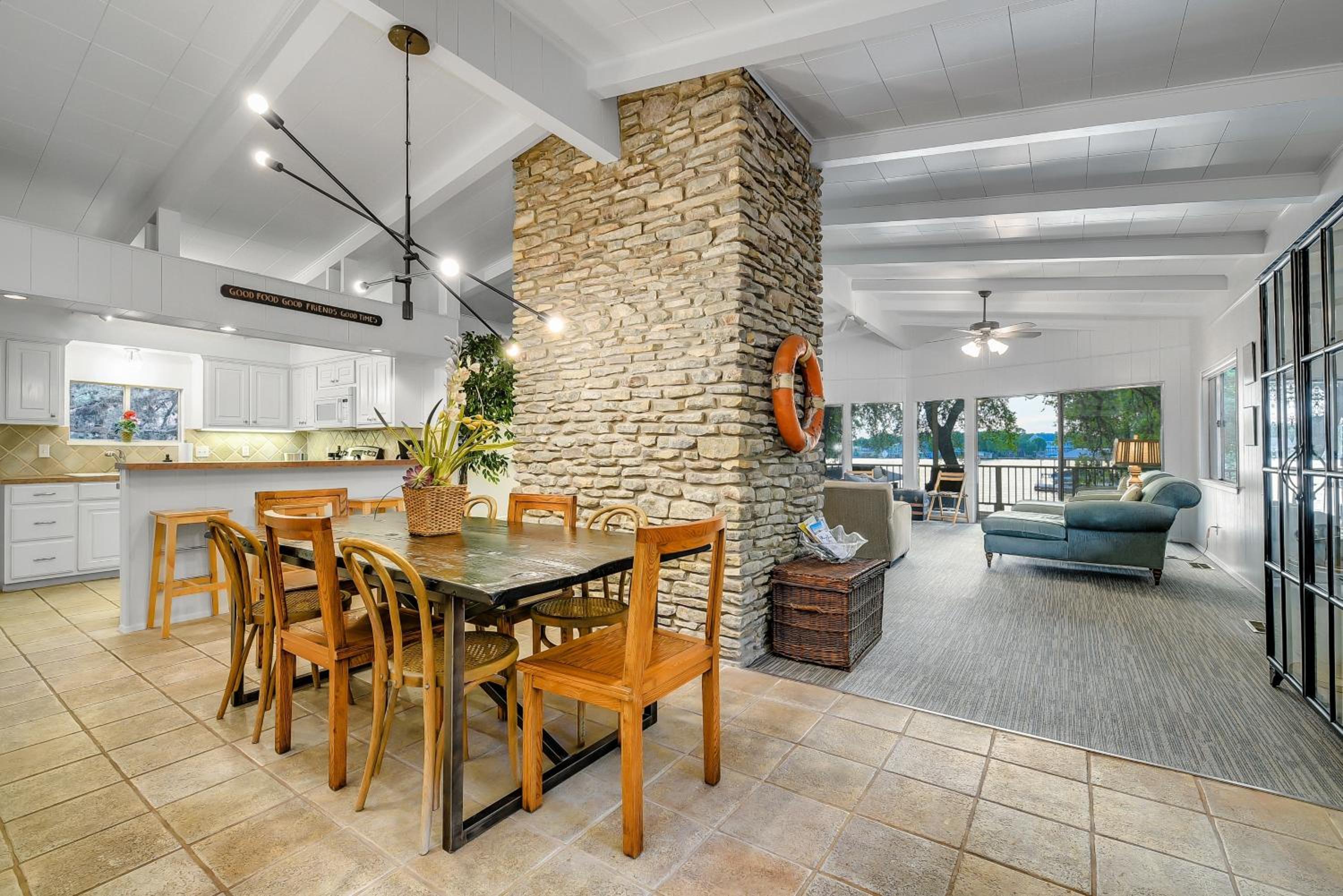 Marble Falls Vacations - The Shorewood Lakeside Oasis, Pet-Friendly Getaway - Property Image 25