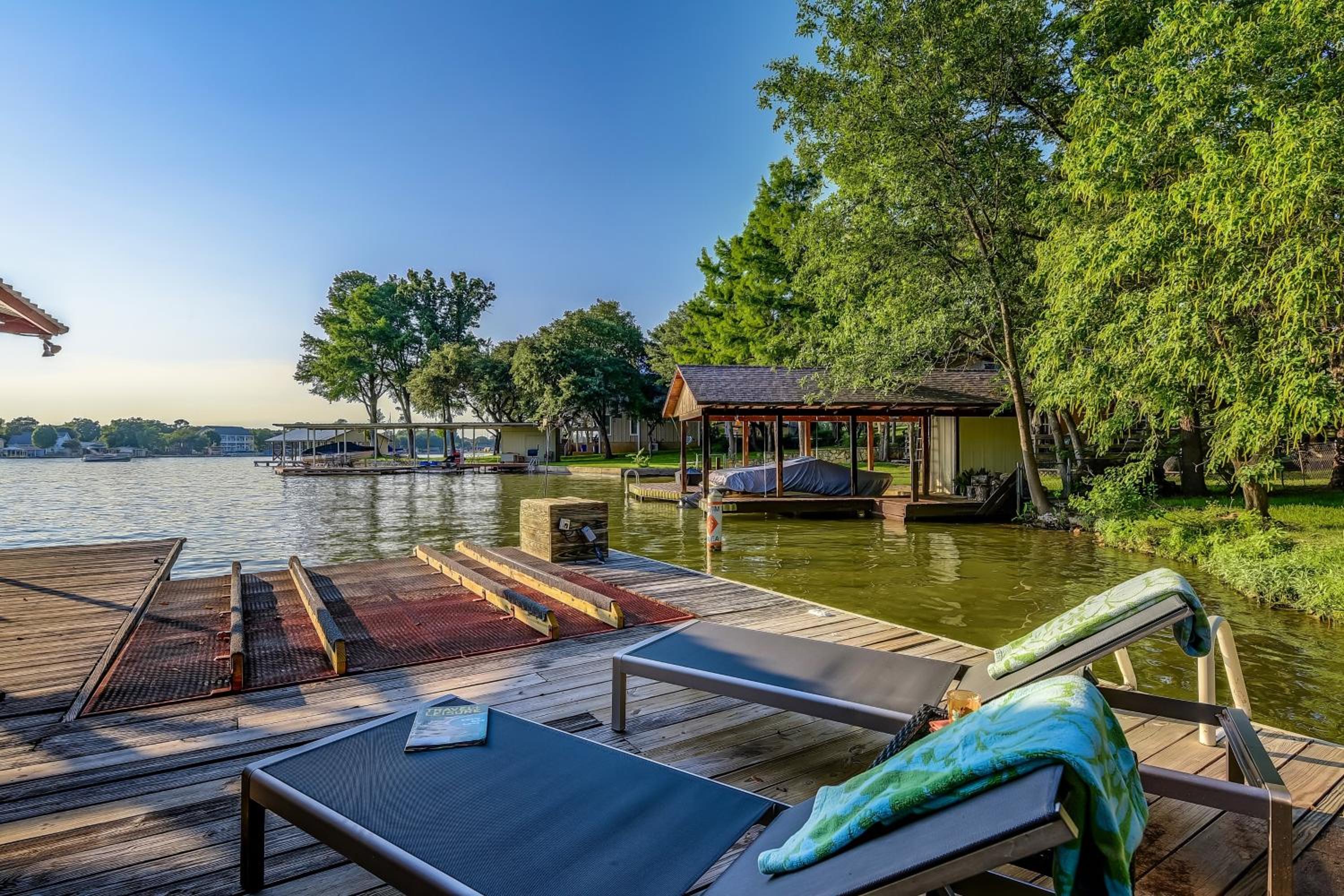 Marble Falls Vacations - The Shorewood Lakeside Oasis, Pet-Friendly Getaway - Property Image 10