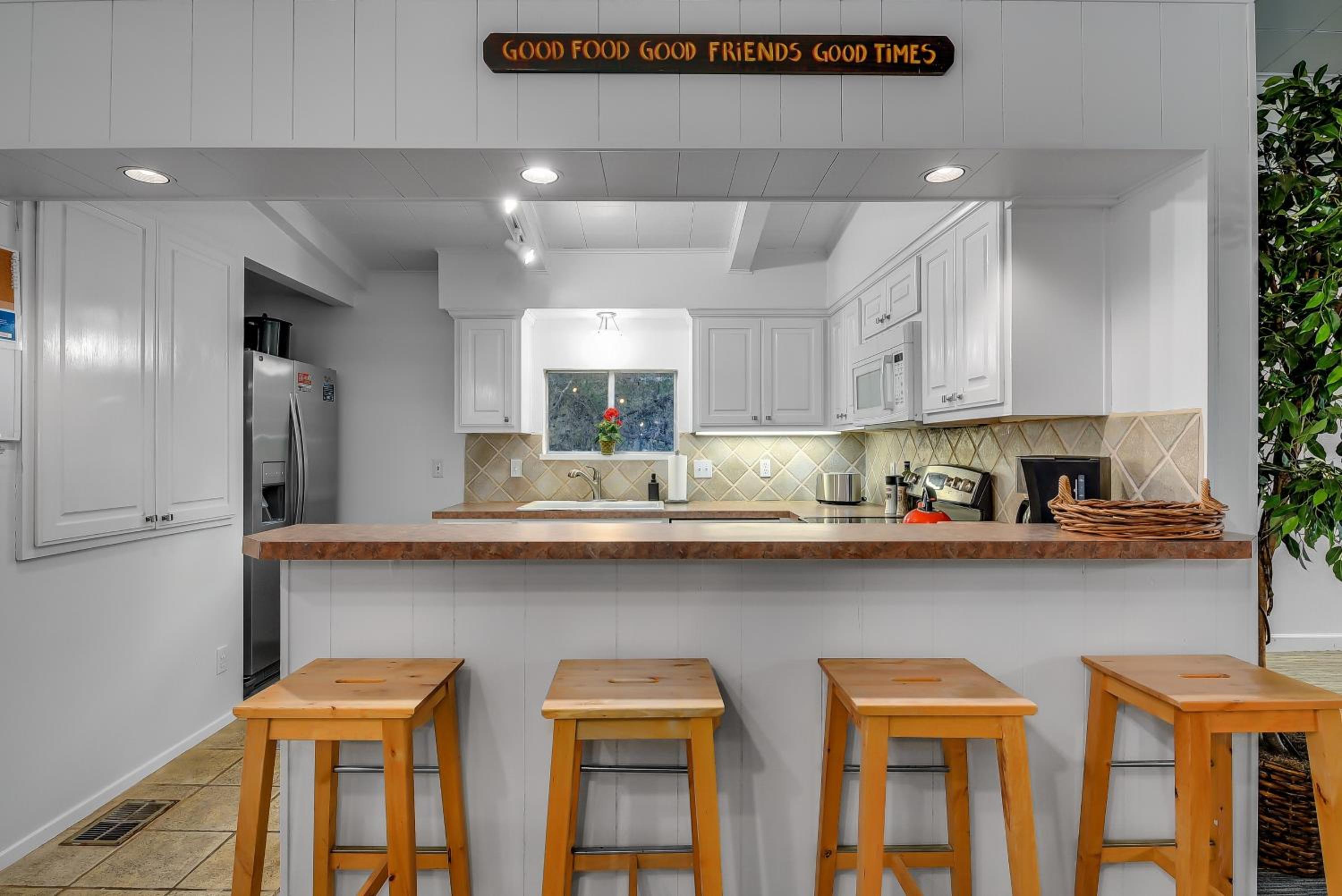 Marble Falls Vacations - The Shorewood Lakeside Oasis, Pet-Friendly Getaway - Property Image 36