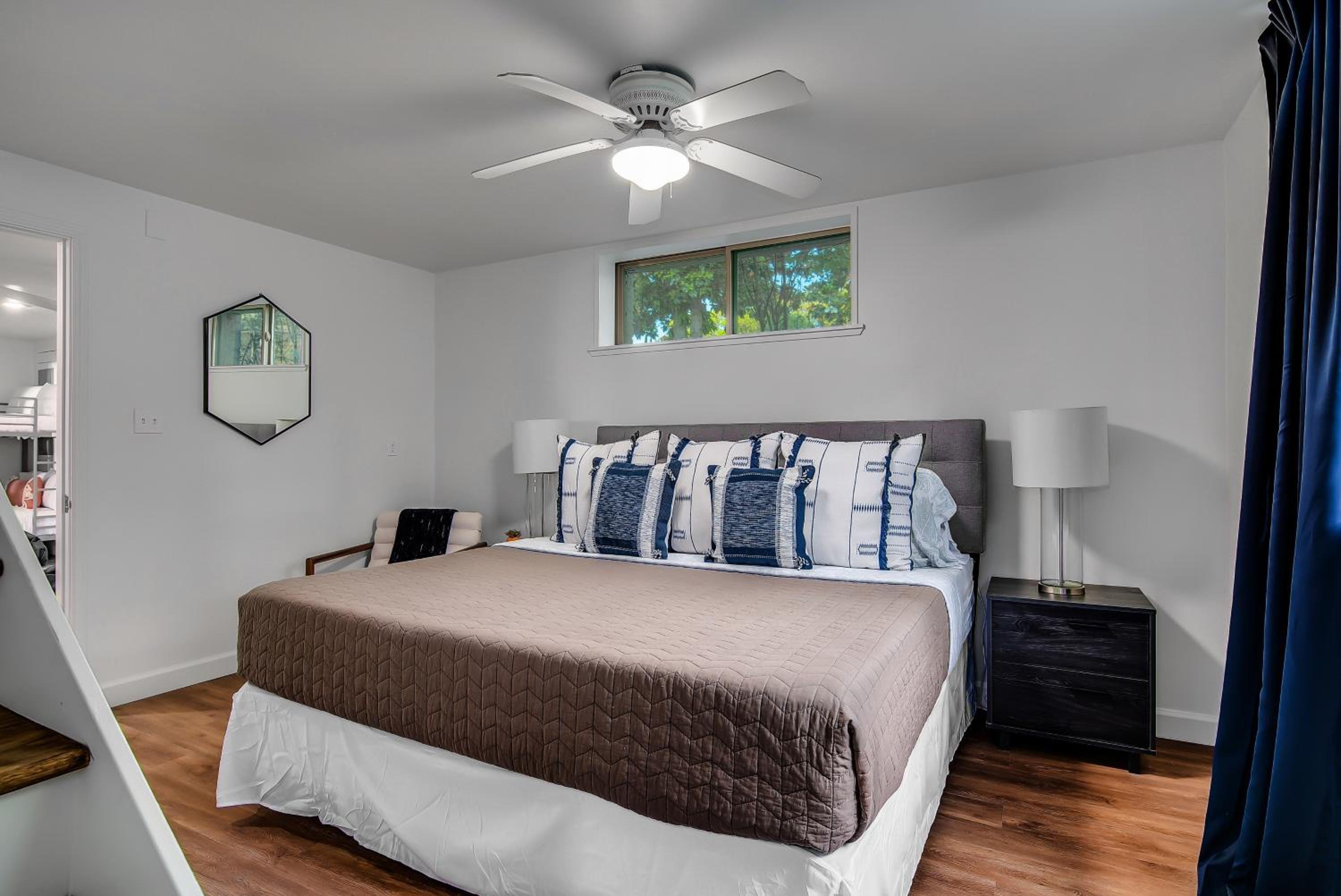 Marble Falls Vacations - The Shorewood Lakeside Oasis, Pet-Friendly Getaway - Property Image 40