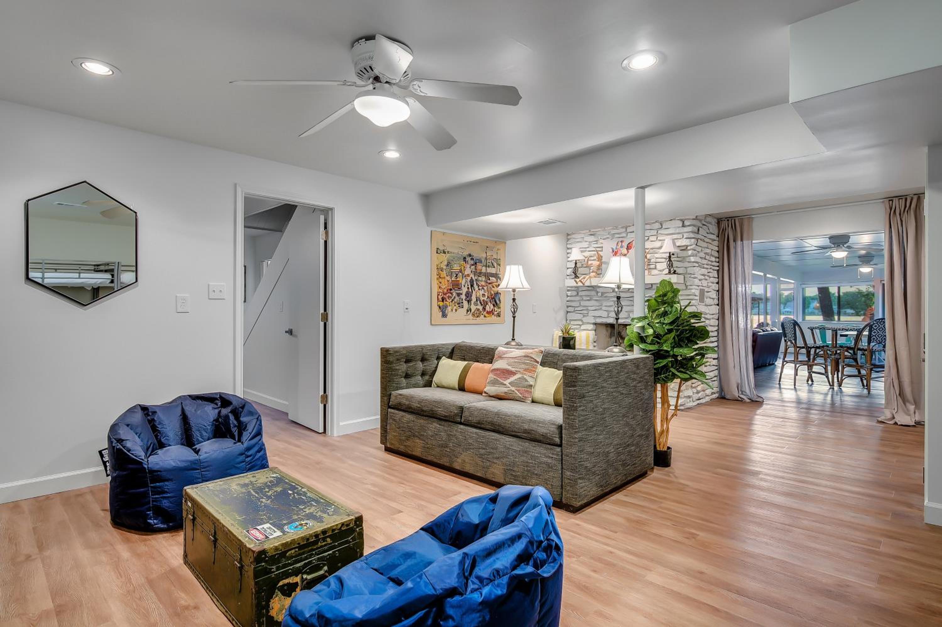 Marble Falls Vacations - The Shorewood Lakeside Oasis, Pet-Friendly Getaway - Property Image 48