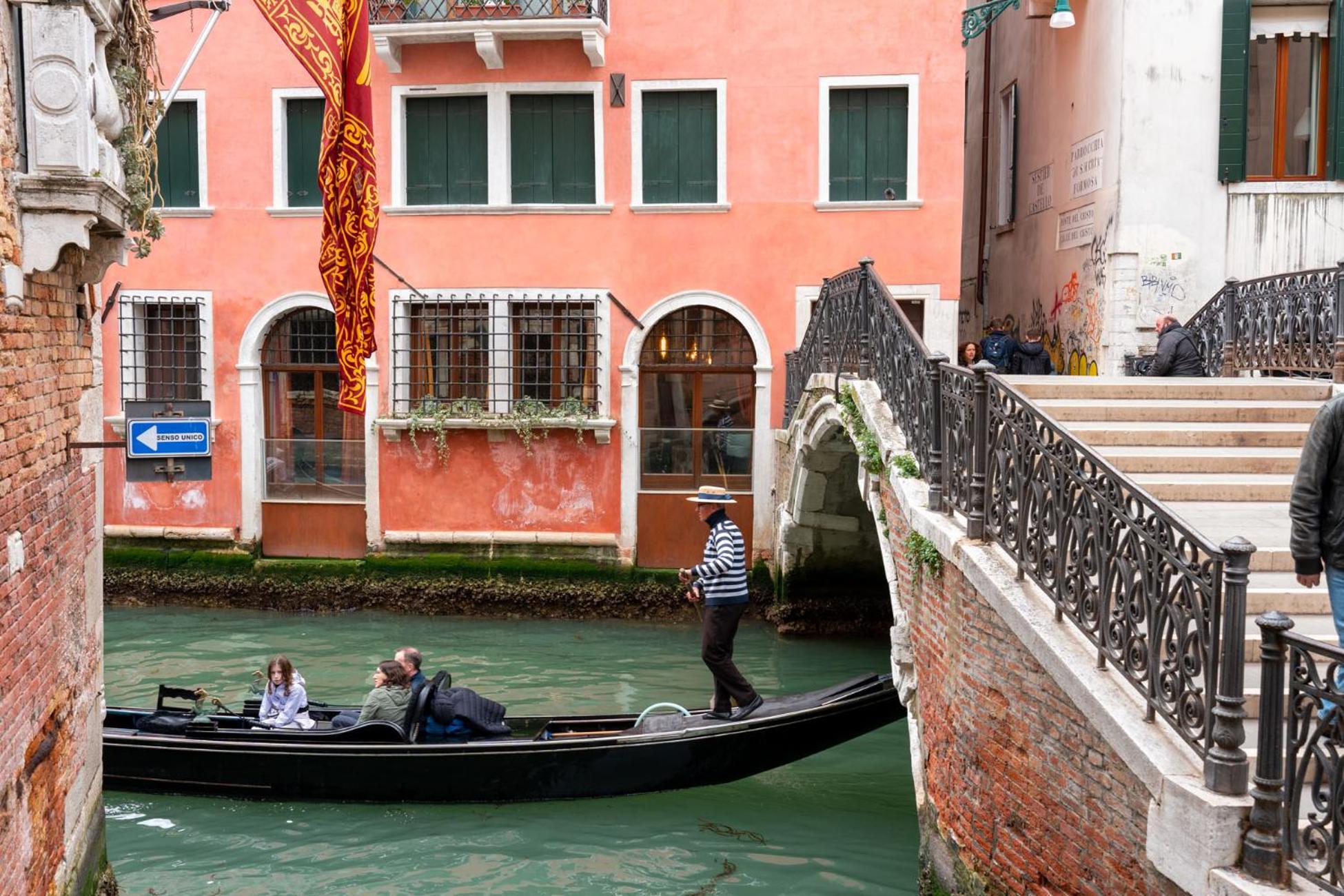 Casa Manina sul Ponte - Your private Canal View