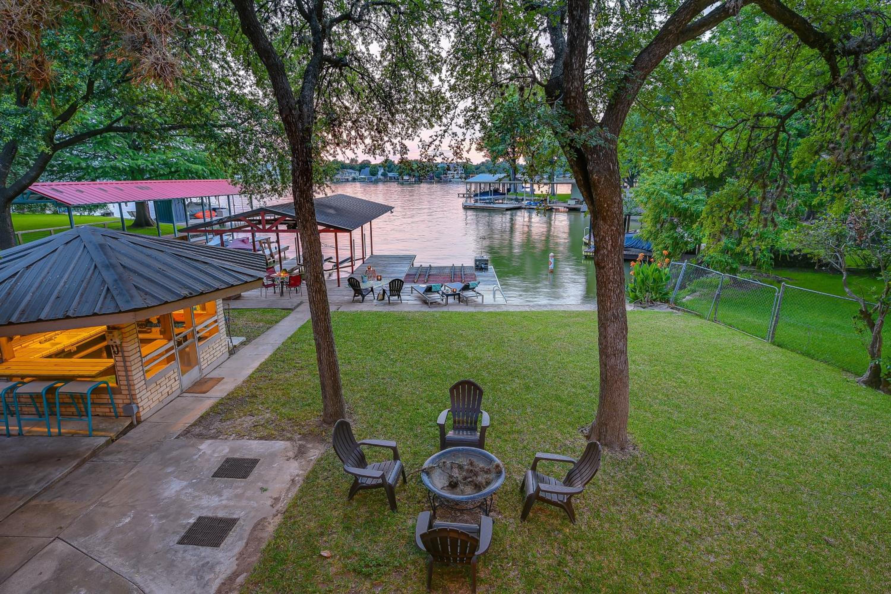 Marble Falls Vacations - The Shorewood Lakeside Oasis, Pet-Friendly Getaway - Property Image 20