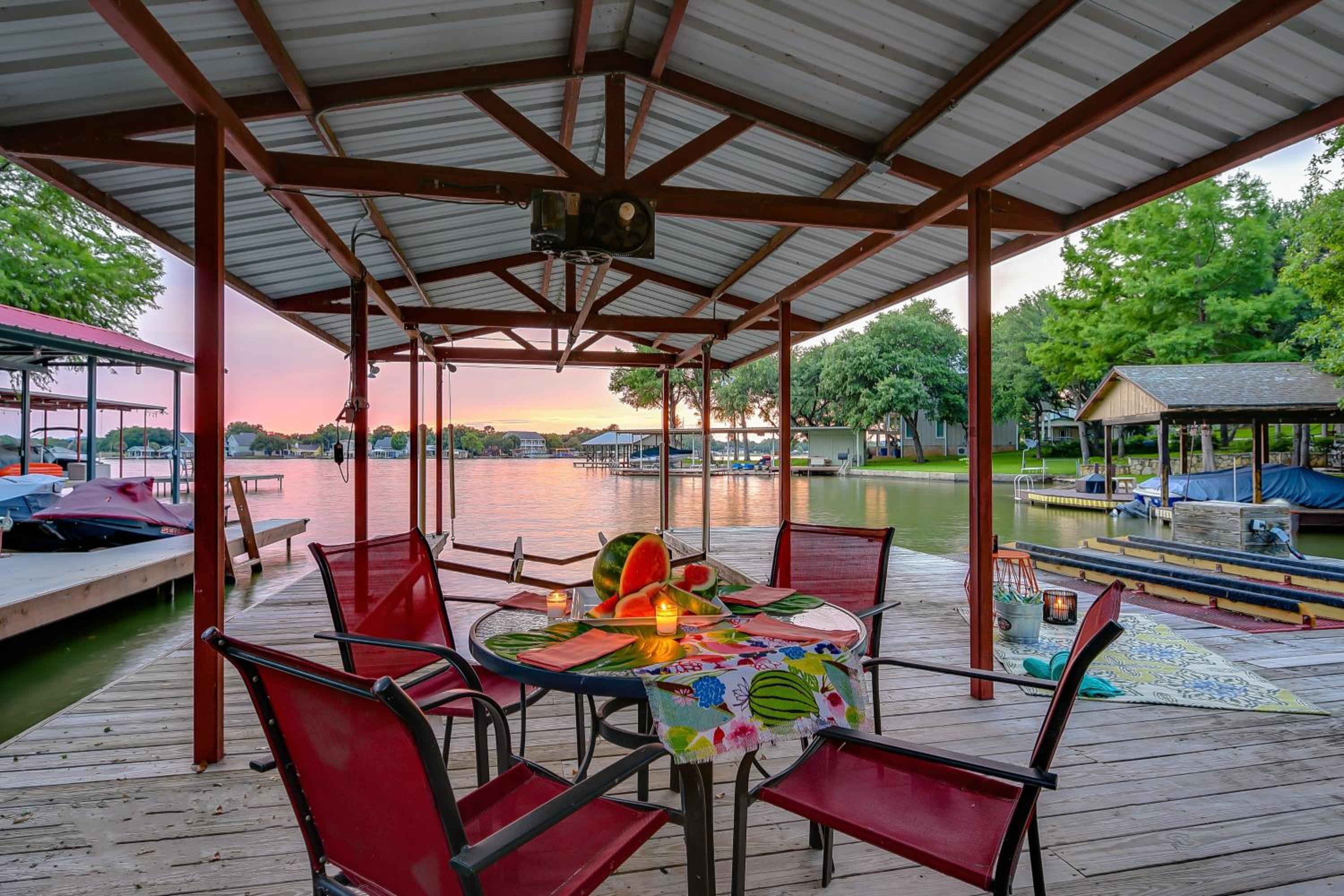 Marble Falls Vacations - The Shorewood Lakeside Oasis, Pet-Friendly Getaway - Property Image 9