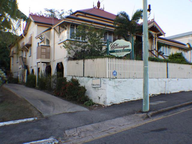 Hotel Classique Bed & Breakfast - Image 1